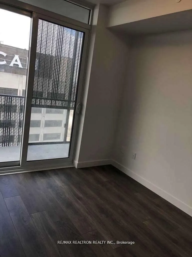 Photo 3 of Unit 3503, 8 Eglinton Avenue E, Toronto, Mount Pleasant West — HOMEH