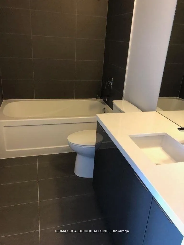 Photo 6 of Unit 3503, 8 Eglinton Avenue E, Toronto, Mount Pleasant West — HOMEH