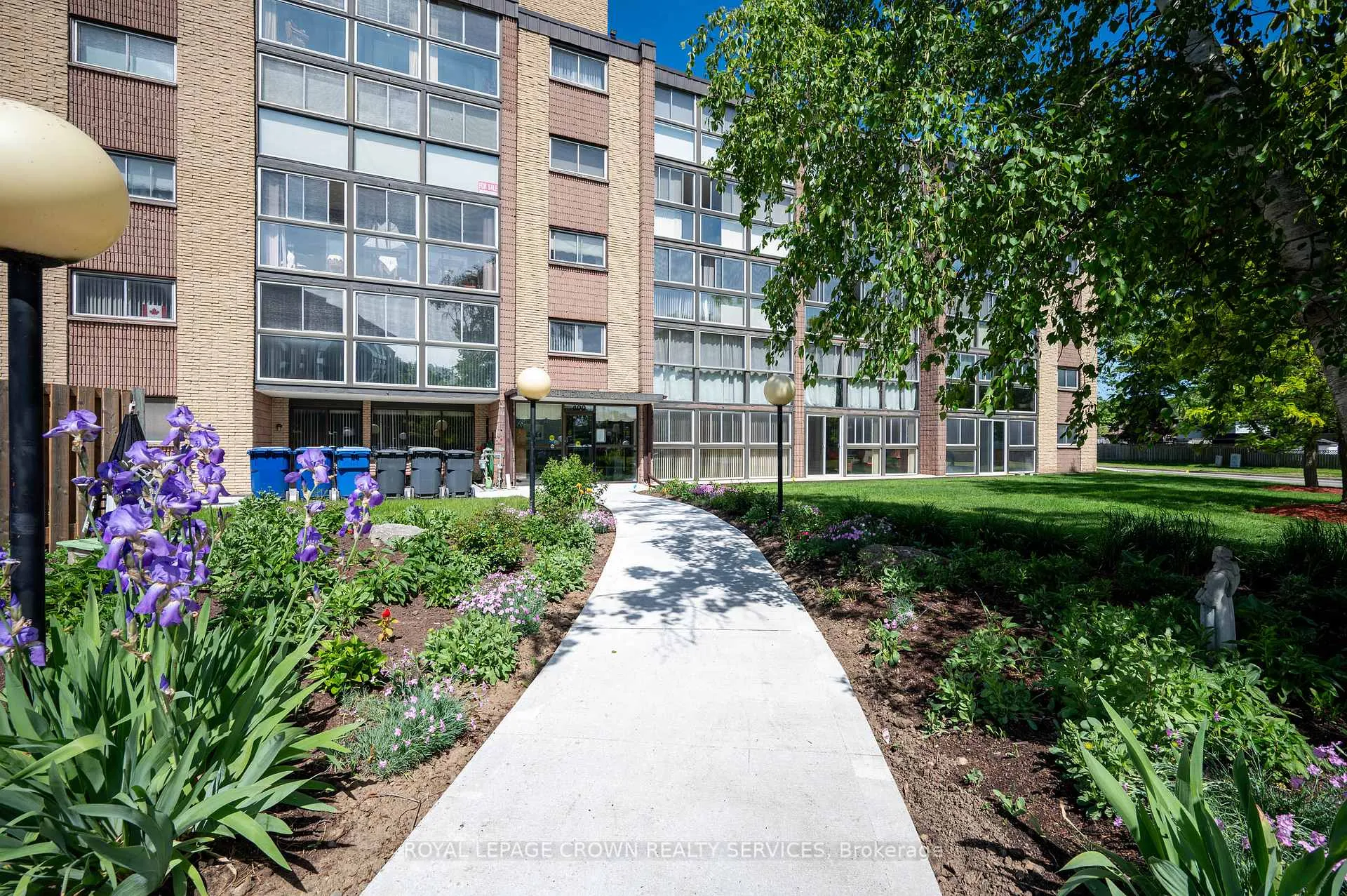 Photo 1 of Unit 105, 400 Champlain Boulevard, Cambridge — HOMEH