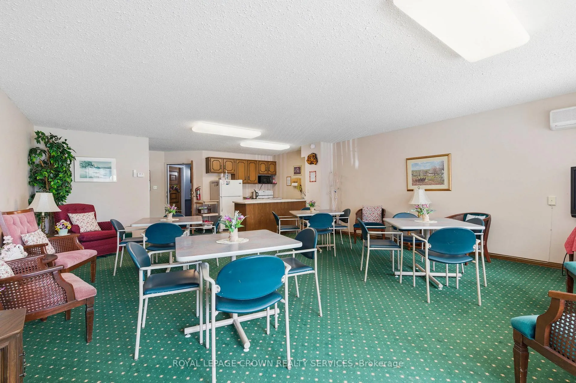 Photo 35 of Unit 105, 400 Champlain Boulevard, Cambridge — HOMEH