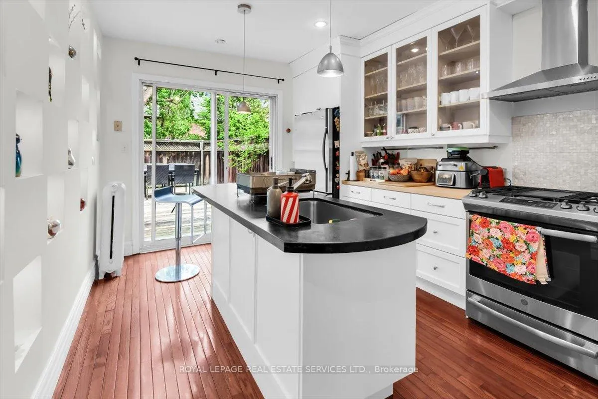 Photo 8 of Unit 2, 88 Pricefield Road, Toronto, Rosedale-Moore Park — HOMEH