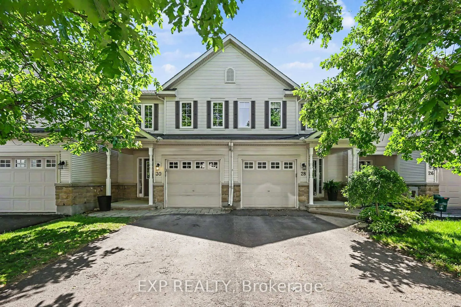 Photo 2 of 30 Midwood Private, Ottawa, Barrhaven - Stonebridge — HOMEH