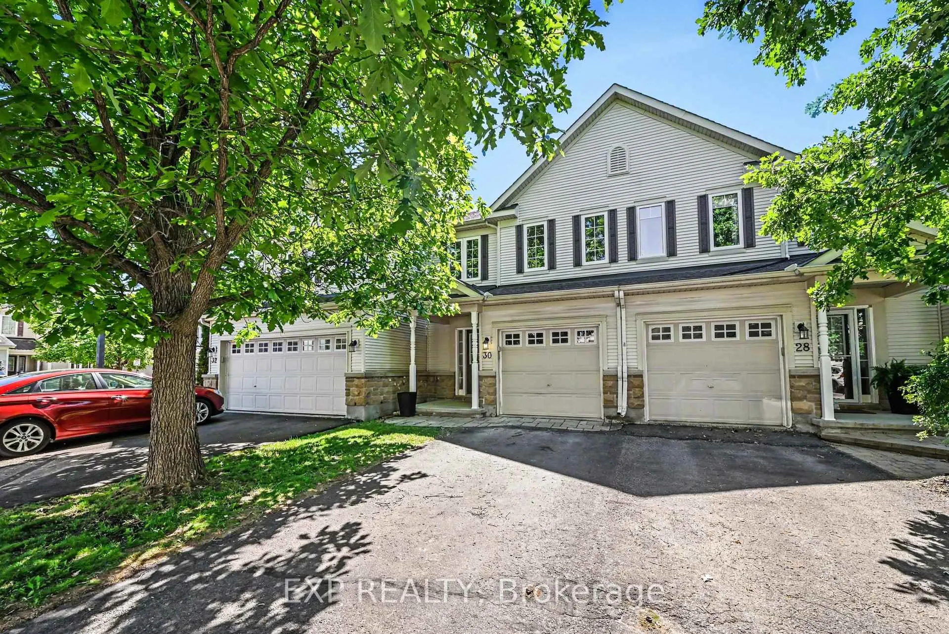 Photo 3 of 30 Midwood Private, Ottawa, Barrhaven - Stonebridge — HOMEH