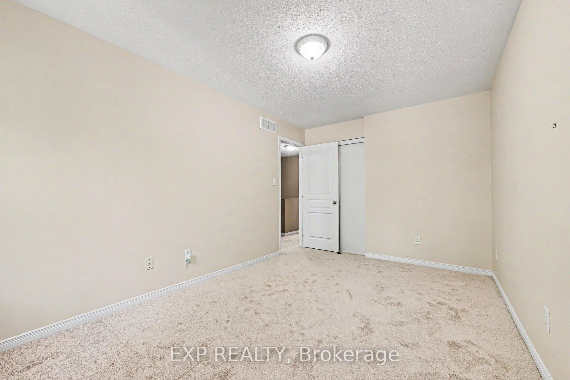 Photo 22 of 30 Midwood Private, Ottawa, Barrhaven - Stonebridge — HOMEH
