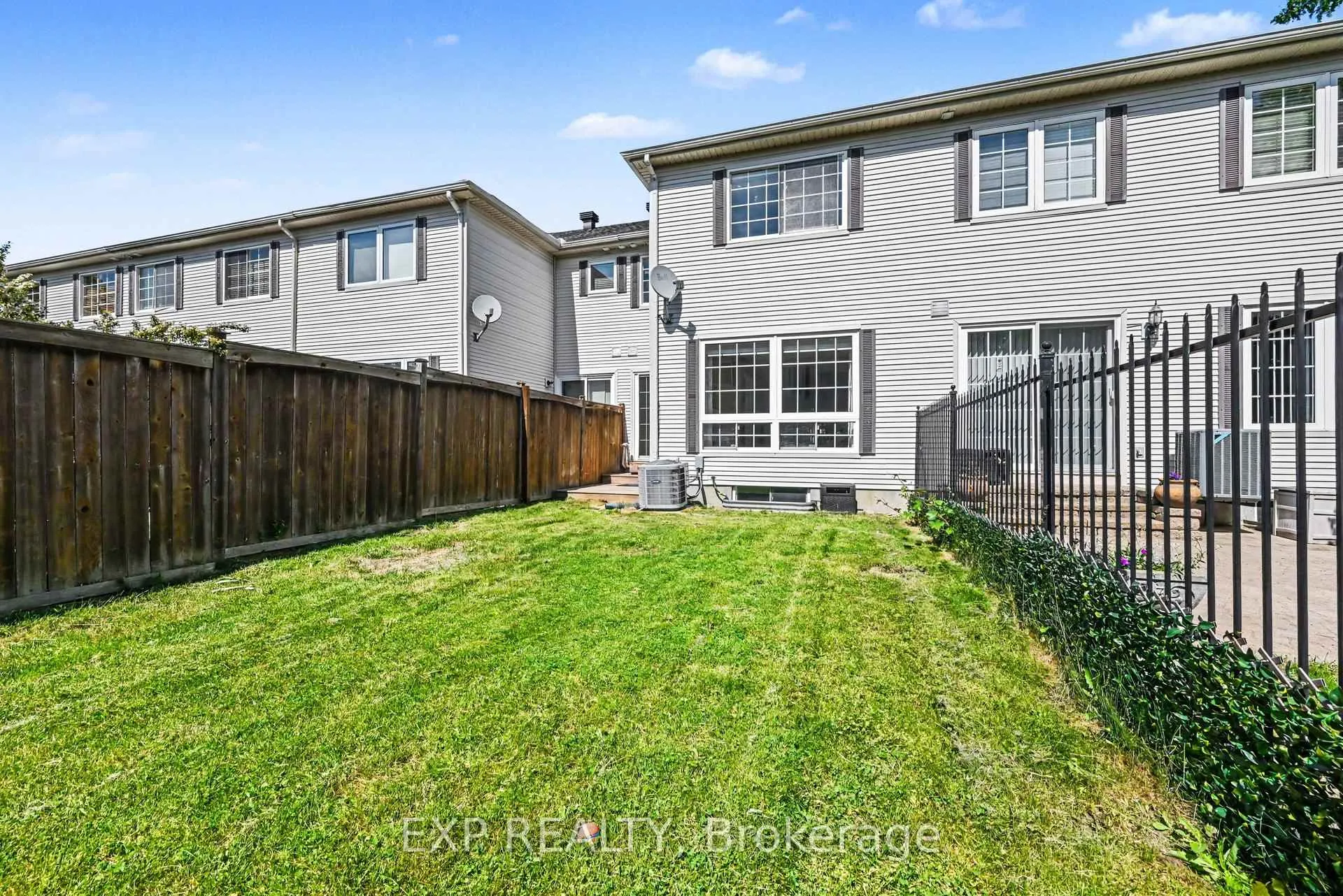 Photo 26 of 30 Midwood Private, Ottawa, Barrhaven - Stonebridge — HOMEH