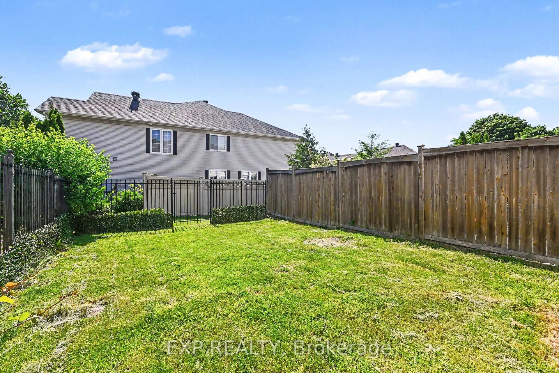 Photo 27 of 30 Midwood Private, Ottawa, Barrhaven - Stonebridge — HOMEH