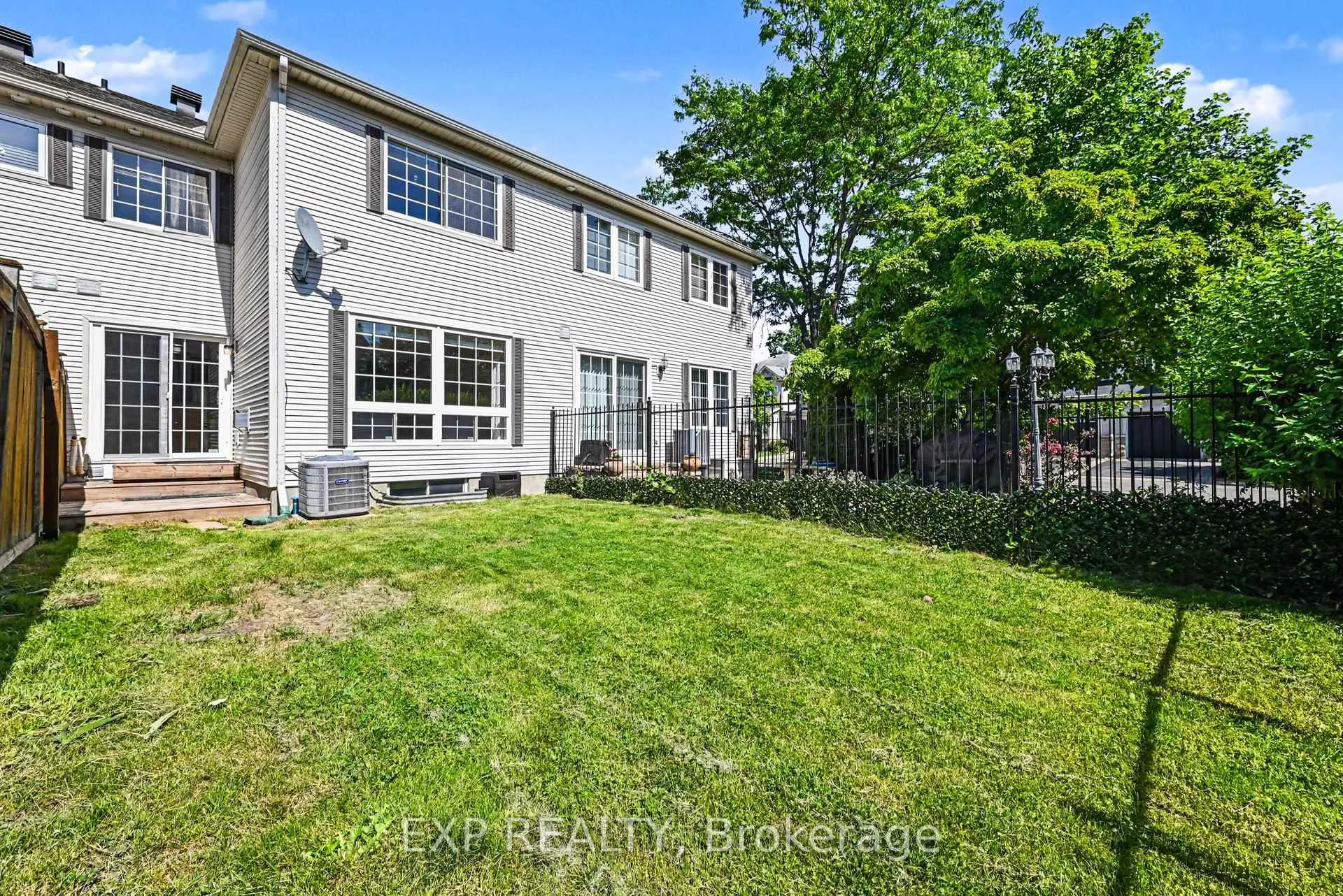 Photo 29 of 30 Midwood Private, Ottawa, Barrhaven - Stonebridge — HOMEH
