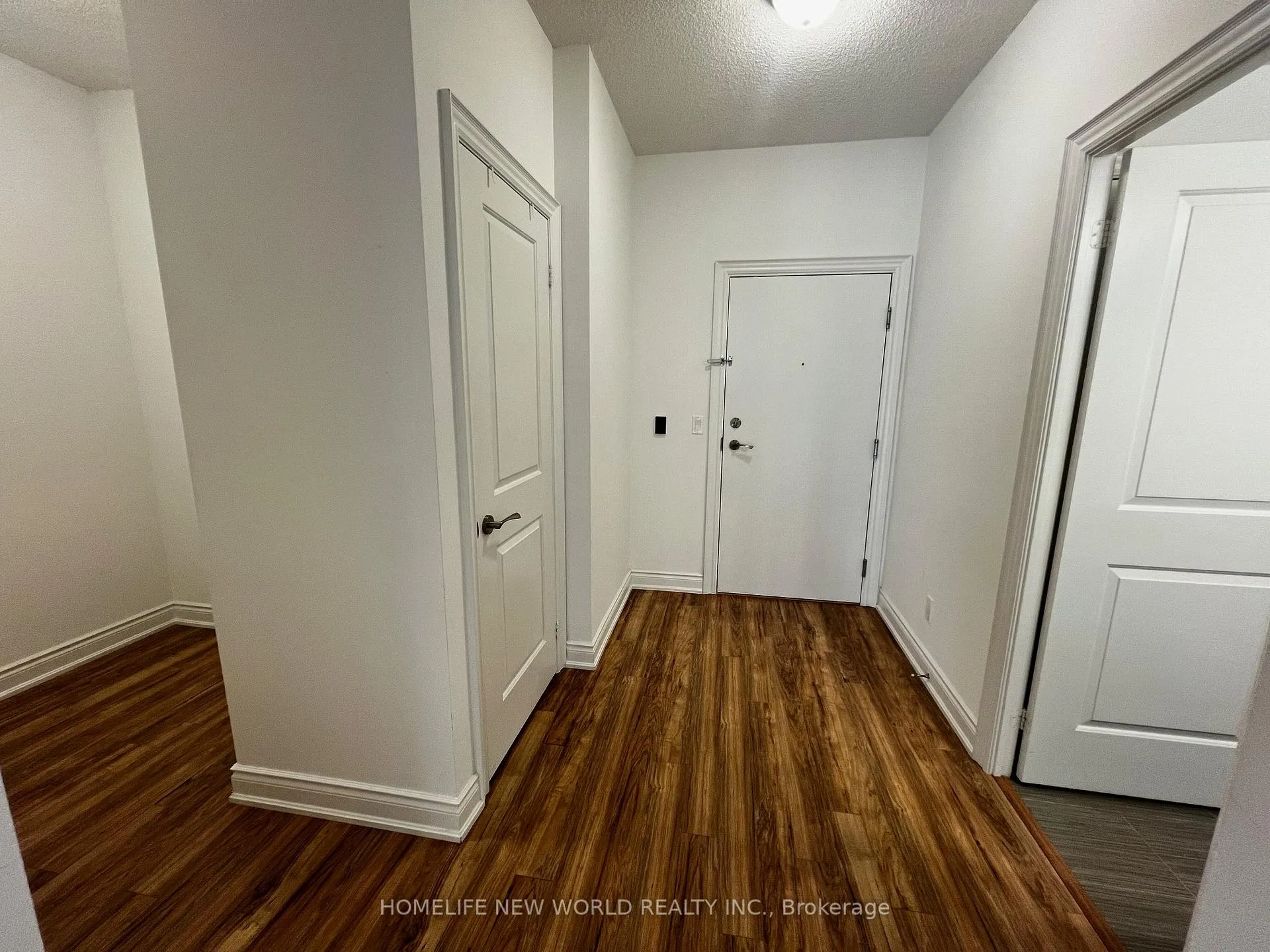Photo 10 of Unit 603, 38 Cedarland Drive, Markham, Unionville — HOMEH