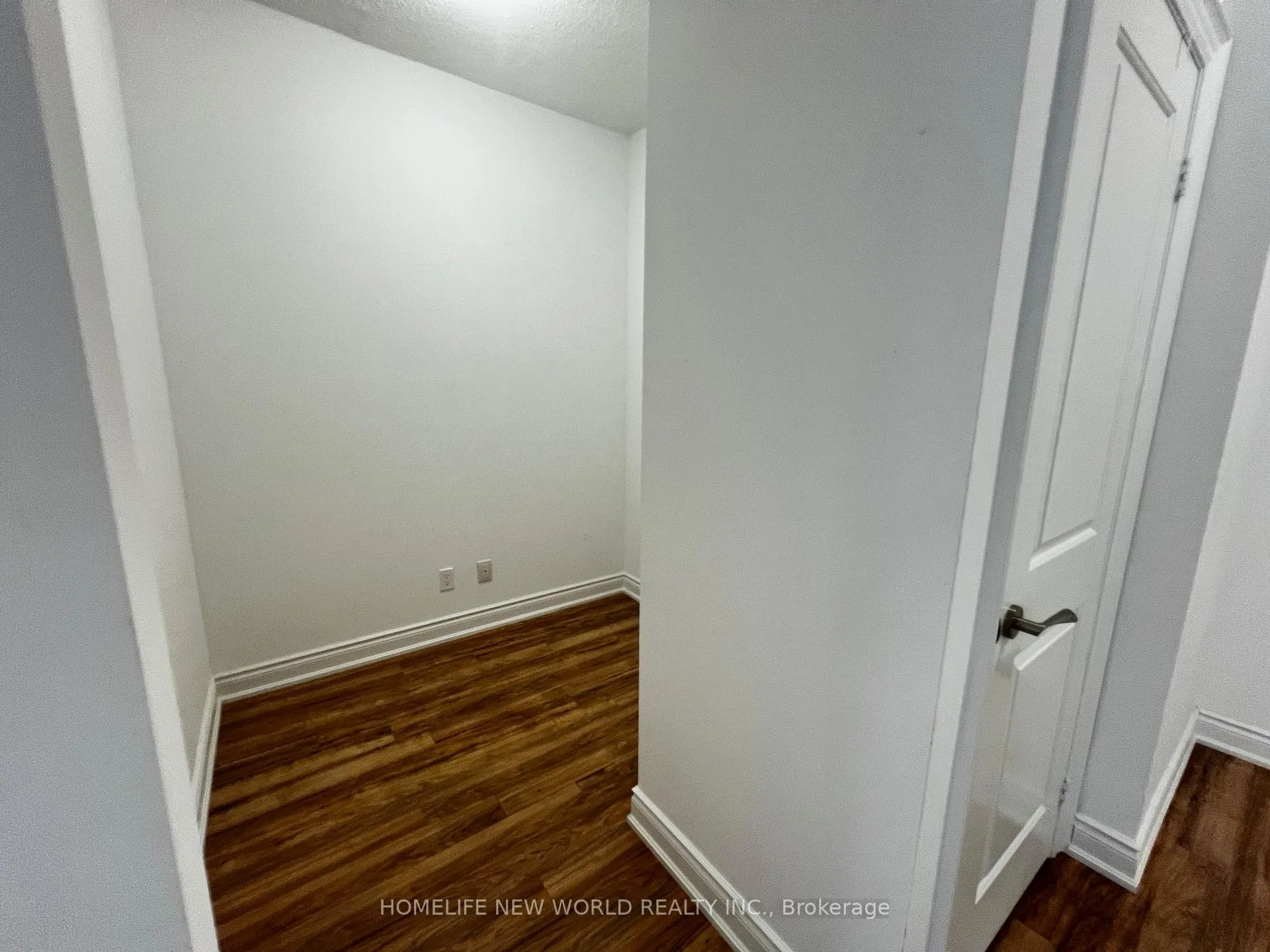 Photo 12 of Unit 603, 38 Cedarland Drive, Markham, Unionville — HOMEH