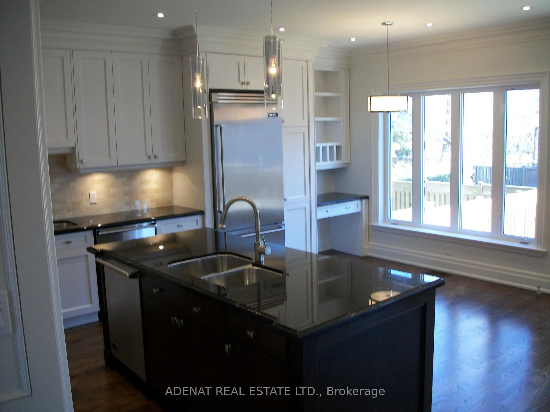 Photo 5 of 33 Yoemans Road E, North York, Clanton Park — HOMEH