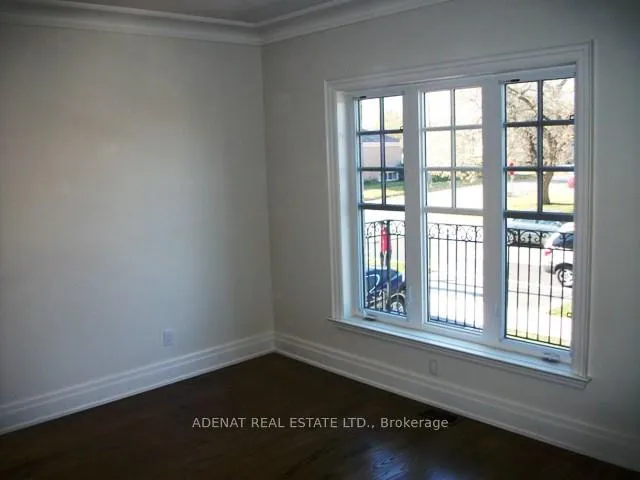 Photo 6 of 33 Yoemans Road E, North York, Clanton Park — HOMEH