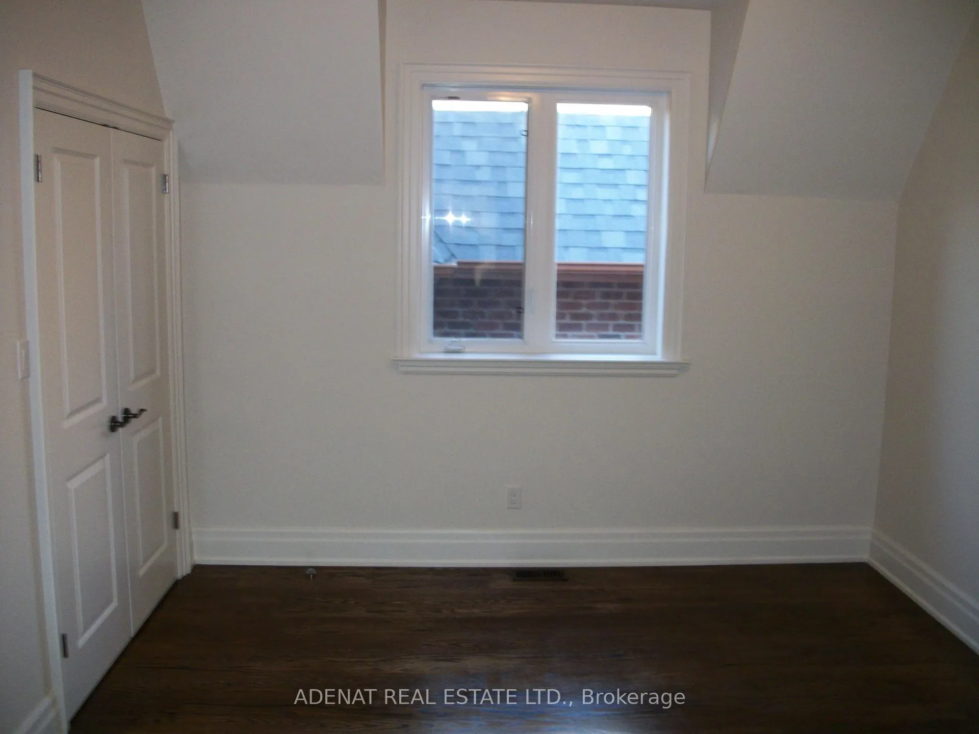 Photo 12 of 33 Yoemans Road E, North York, Clanton Park — HOMEH