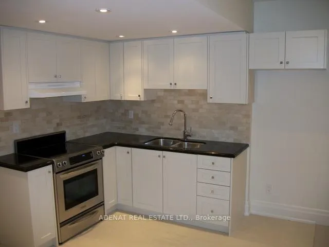 Photo 13 of 33 Yoemans Road E, North York, Clanton Park — HOMEH