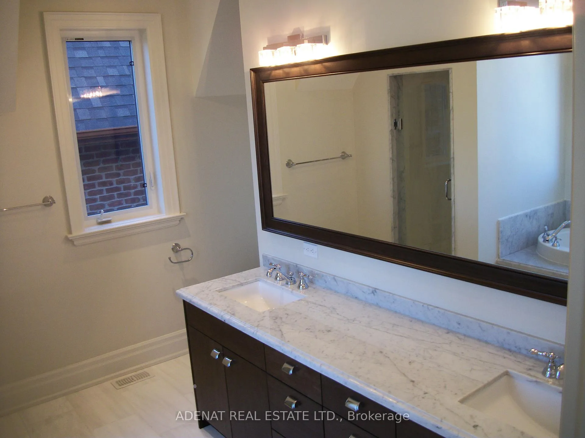 Photo 15 of 33 Yoemans Road E, North York, Clanton Park — HOMEH