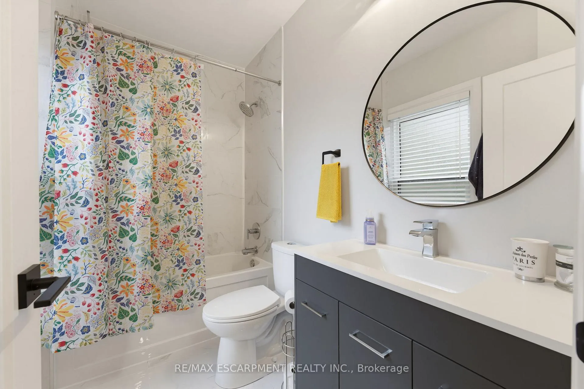 Photo 15 of 349 John Street N, Hamilton, North End — HOMEH