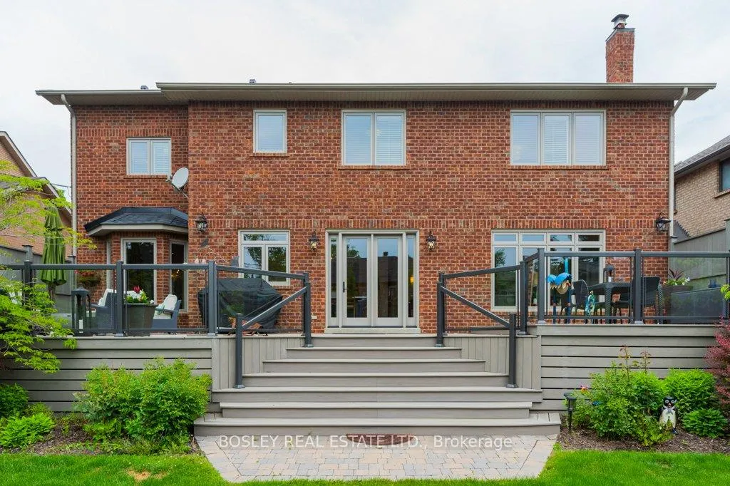 Photo 39 of 124 Perry Crescent, Etobicoke, Princess-Rosethorn — HOMEH