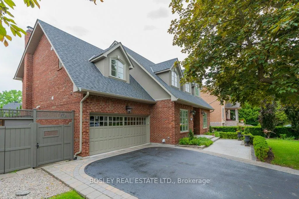 Photo 45 of 124 Perry Crescent, Etobicoke, Princess-Rosethorn — HOMEH