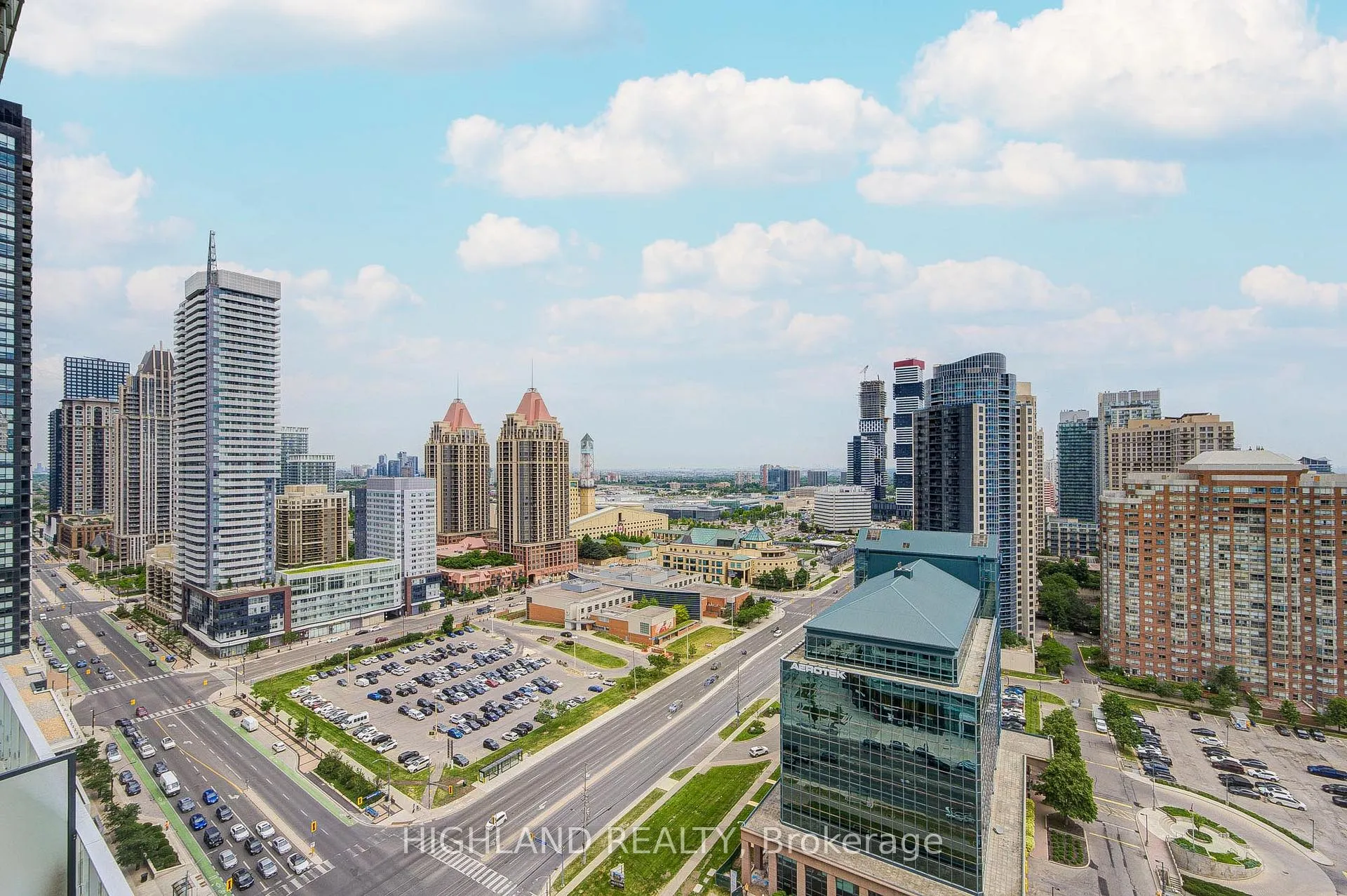 Photo 28 of Unit 2003, 3900 Confederation Parkway, Mississauga, City Centre — HOMEH