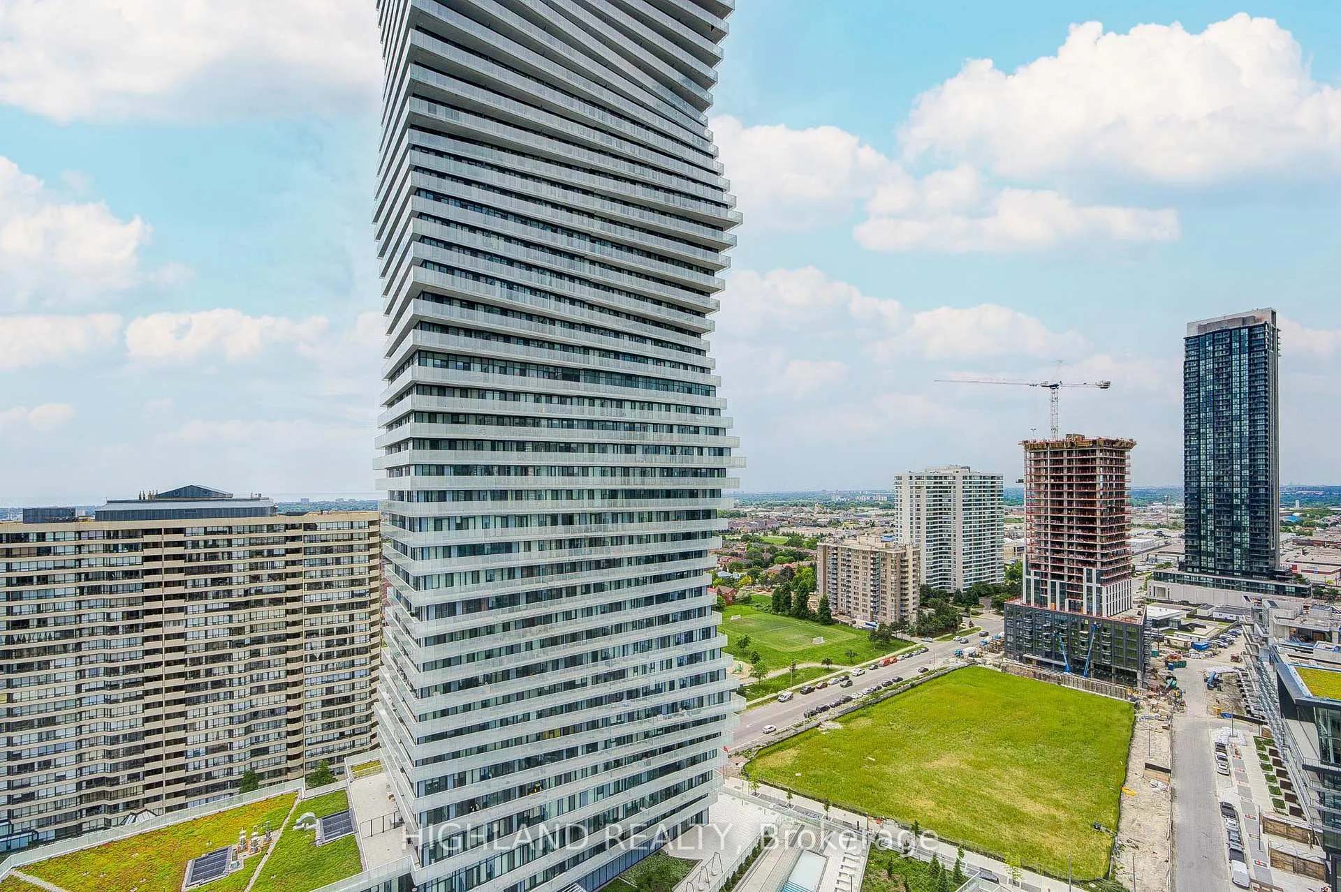 Photo 32 of Unit 2003, 3900 Confederation Parkway, Mississauga, City Centre — HOMEH