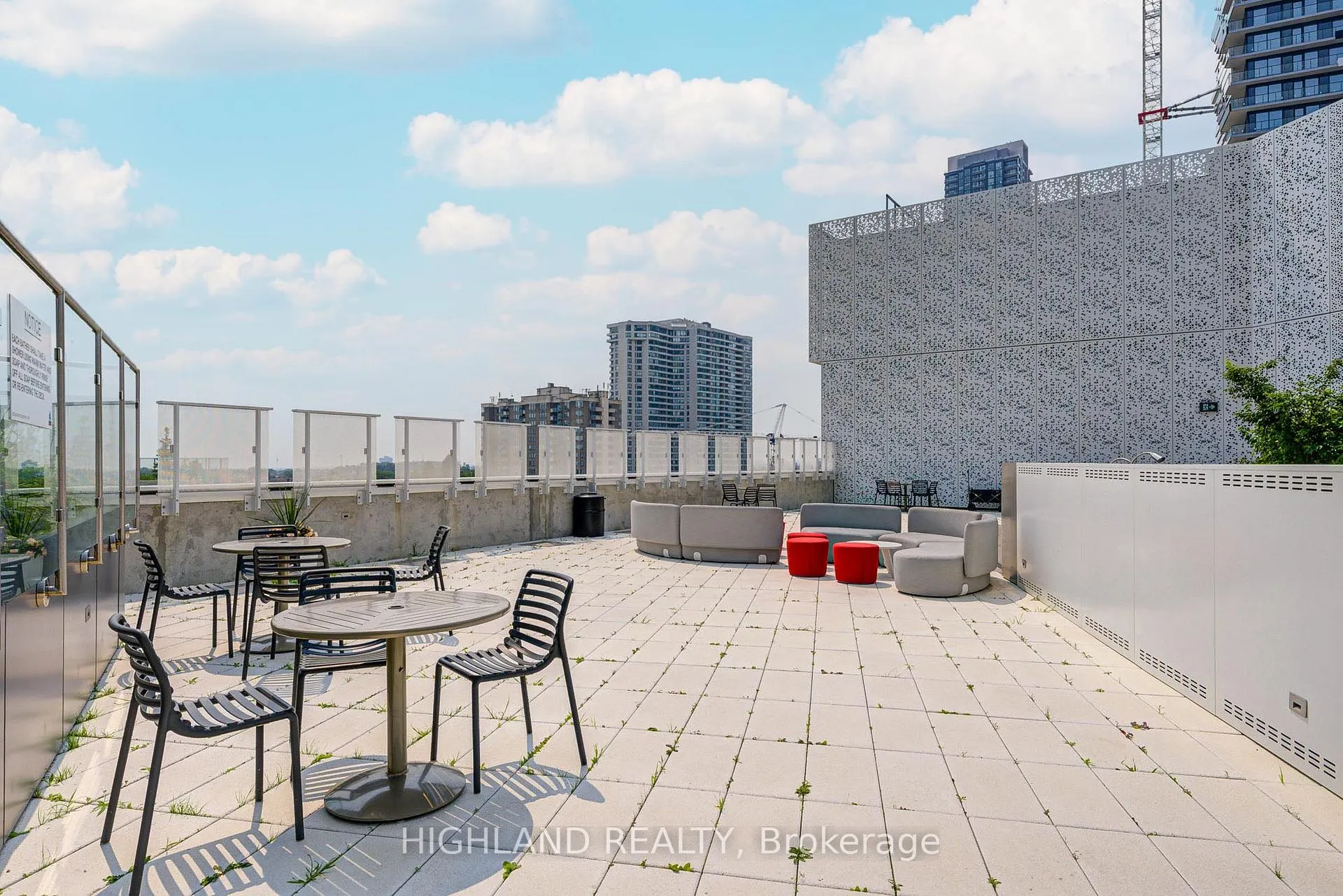 Photo 35 of Unit 2003, 3900 Confederation Parkway, Mississauga, City Centre — HOMEH