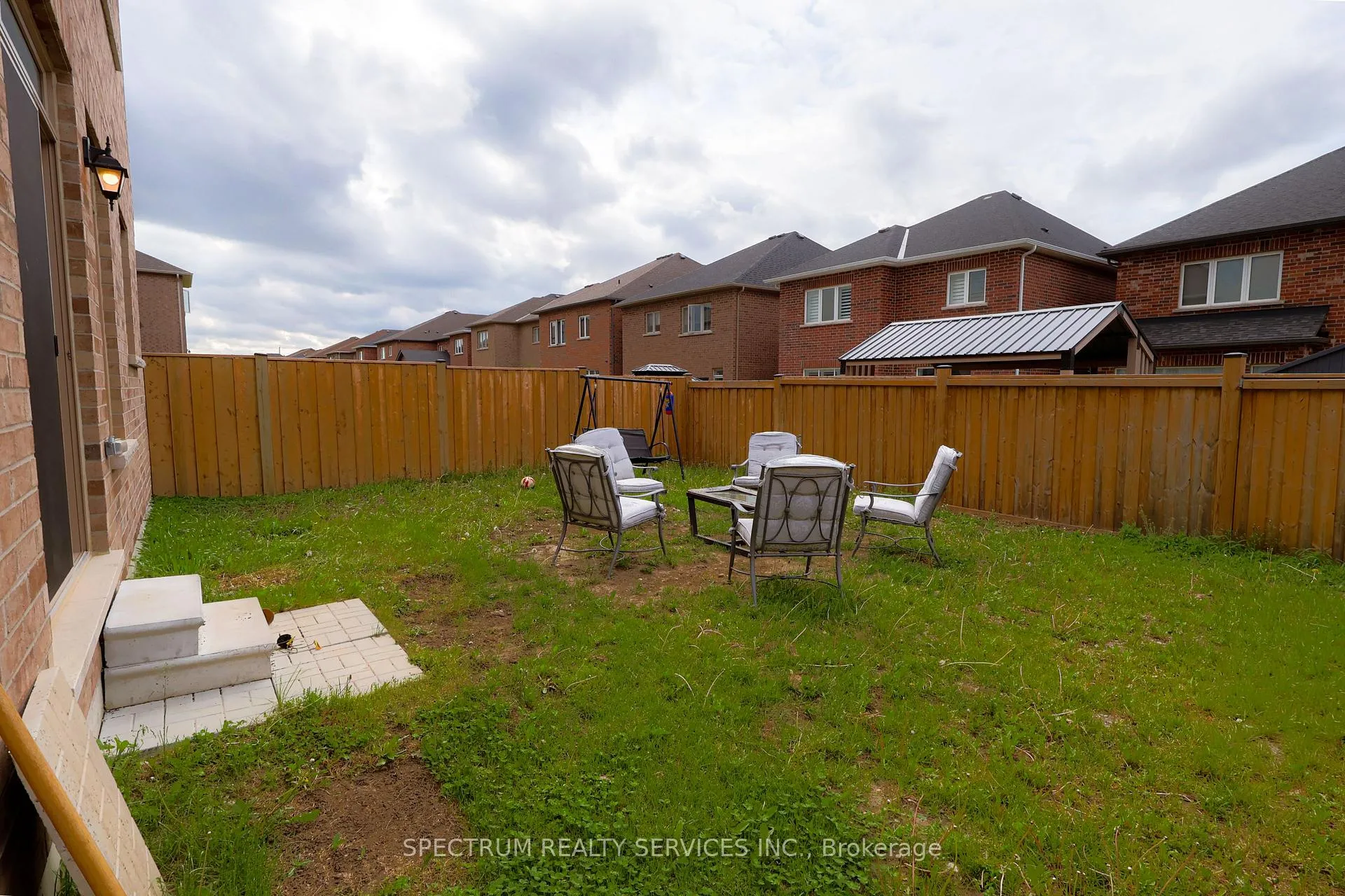 Photo 27 of 2300 Grainger Loop, Innisfil, Rural Innisfil — HOMEH