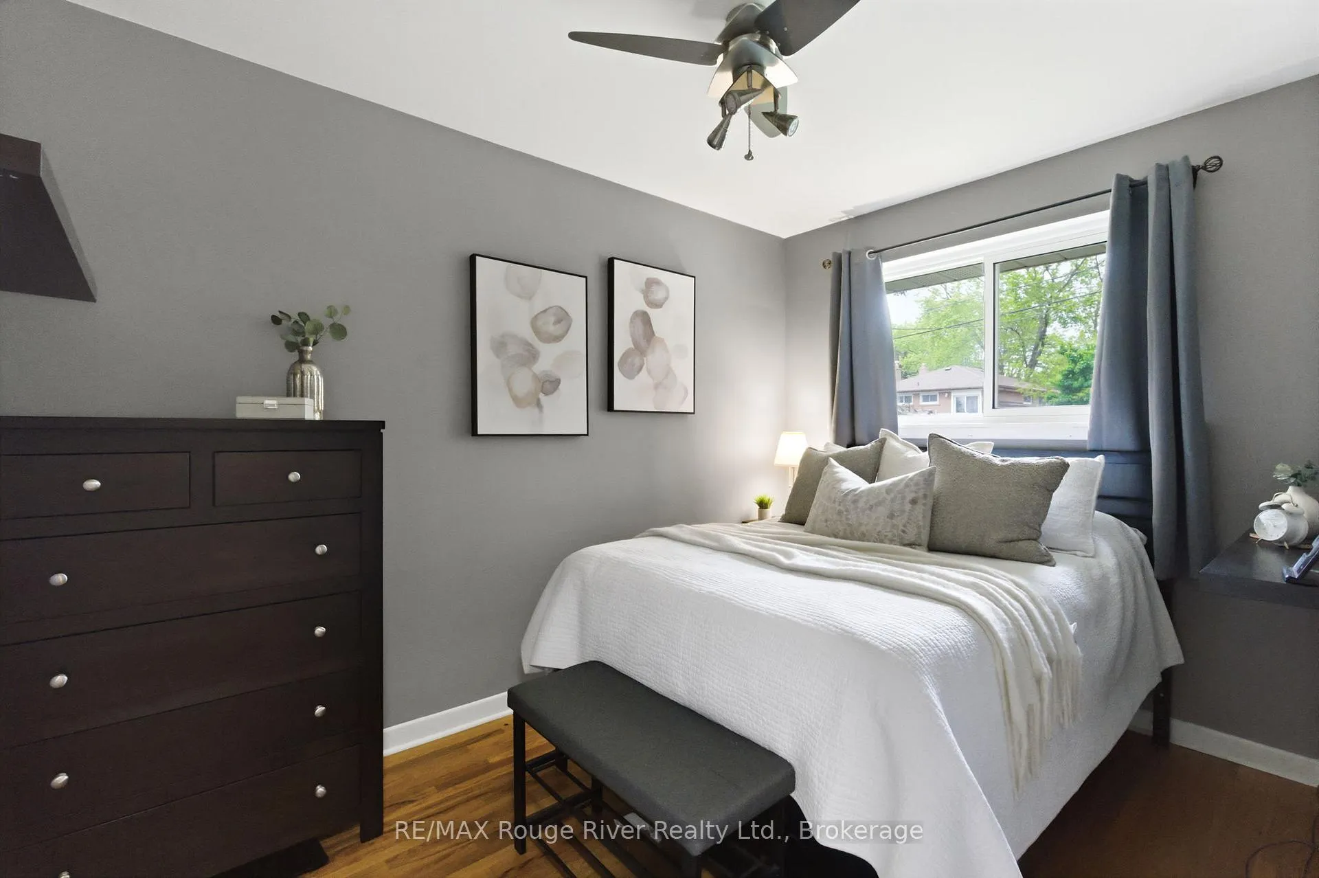 Photo 22 of 910 Crocus Crescent, Whitby, Downtown Whitby — HOMEH