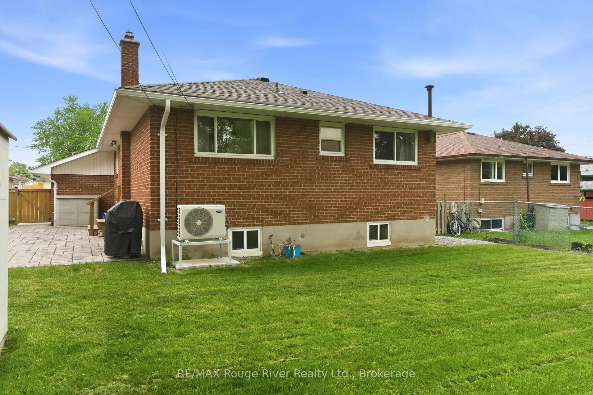 Photo 36 of 910 Crocus Crescent, Whitby, Downtown Whitby — HOMEH