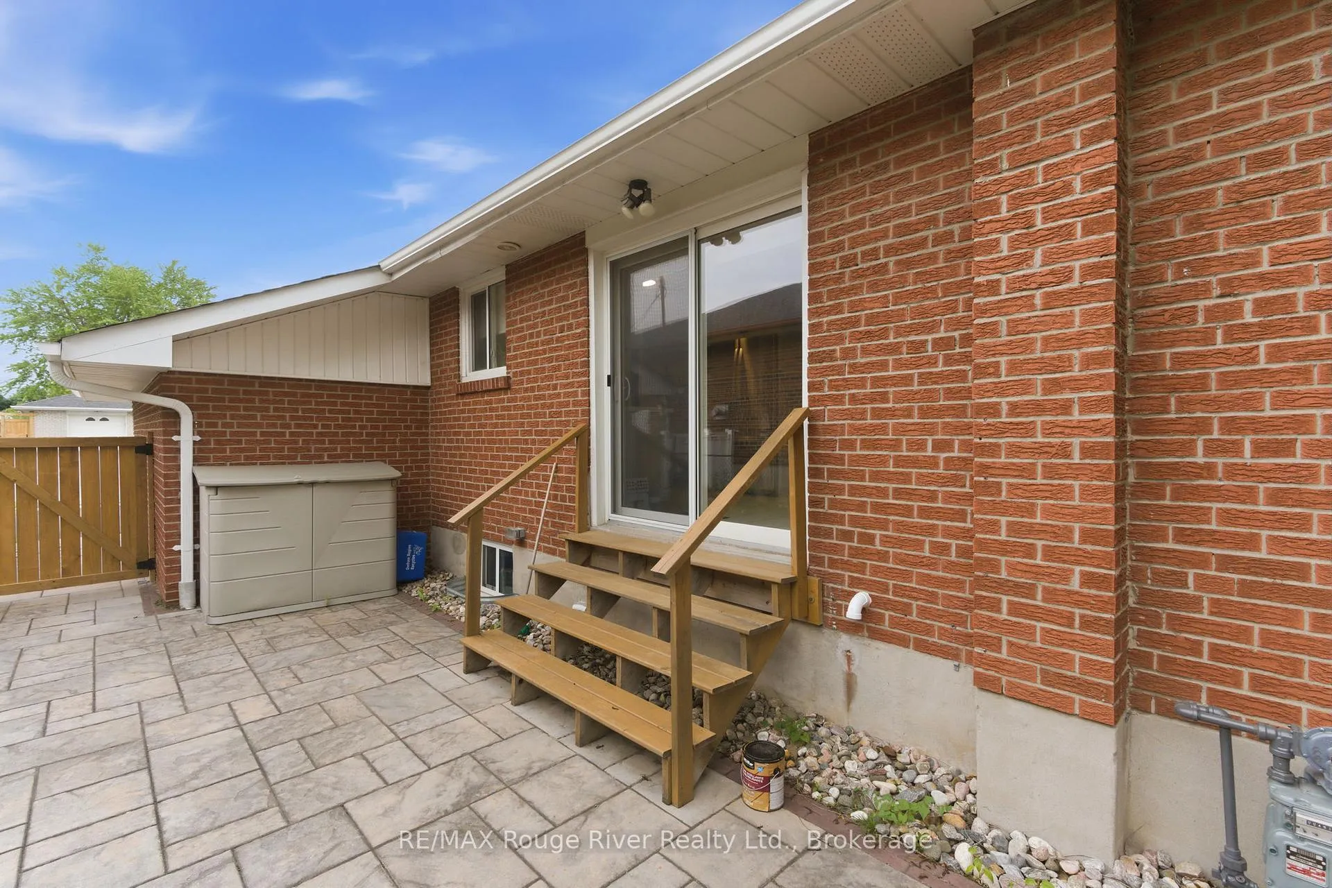 Photo 40 of 910 Crocus Crescent, Whitby, Downtown Whitby — HOMEH
