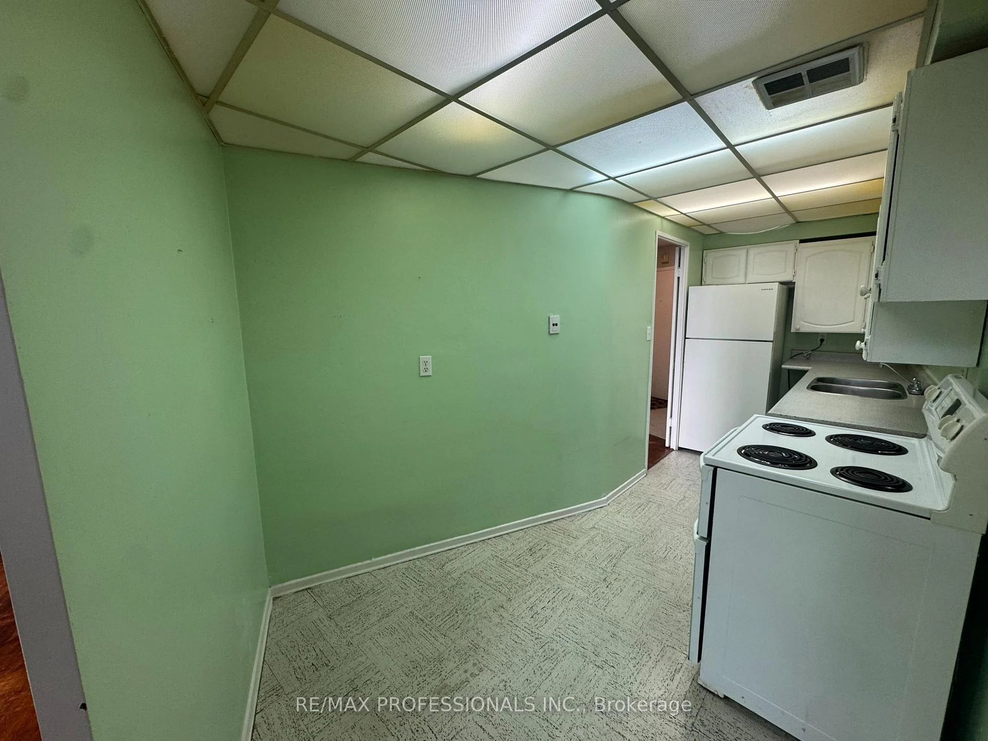 Photo 16 of Unit 602, 11 Wincott Drive, Etobicoke, Kingsview Village-The Westway — HOMEH