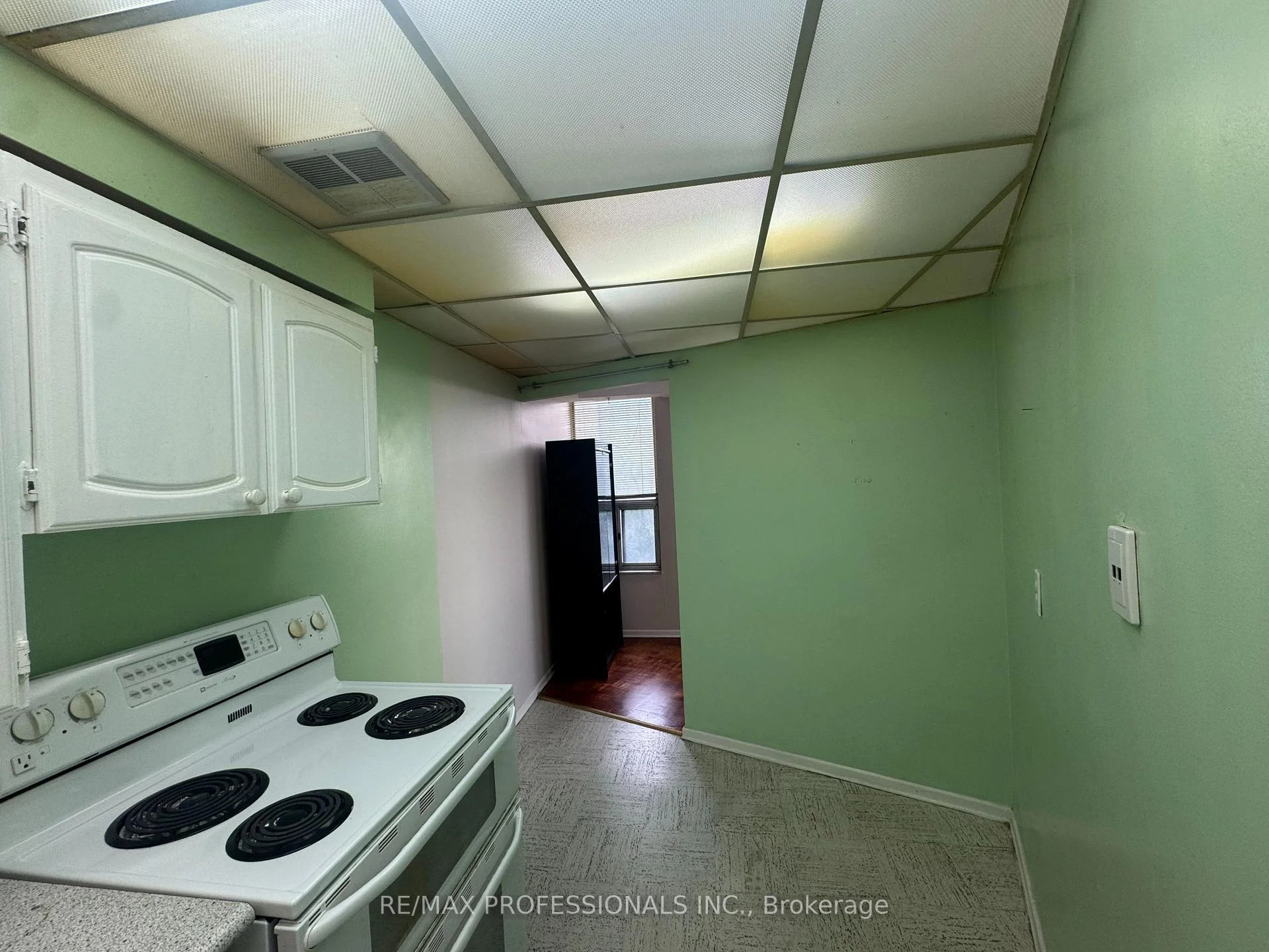 Photo 18 of Unit 602, 11 Wincott Drive, Etobicoke, Kingsview Village-The Westway — HOMEH