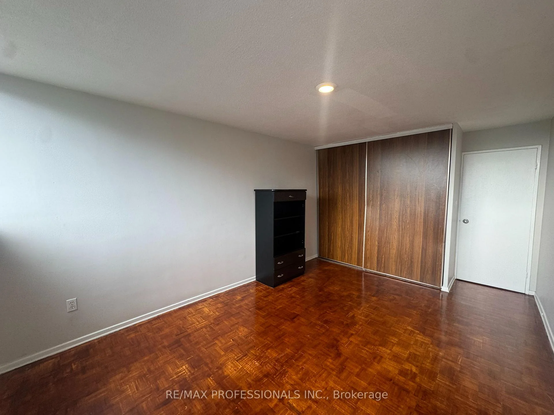 Photo 22 of Unit 602, 11 Wincott Drive, Etobicoke, Kingsview Village-The Westway — HOMEH