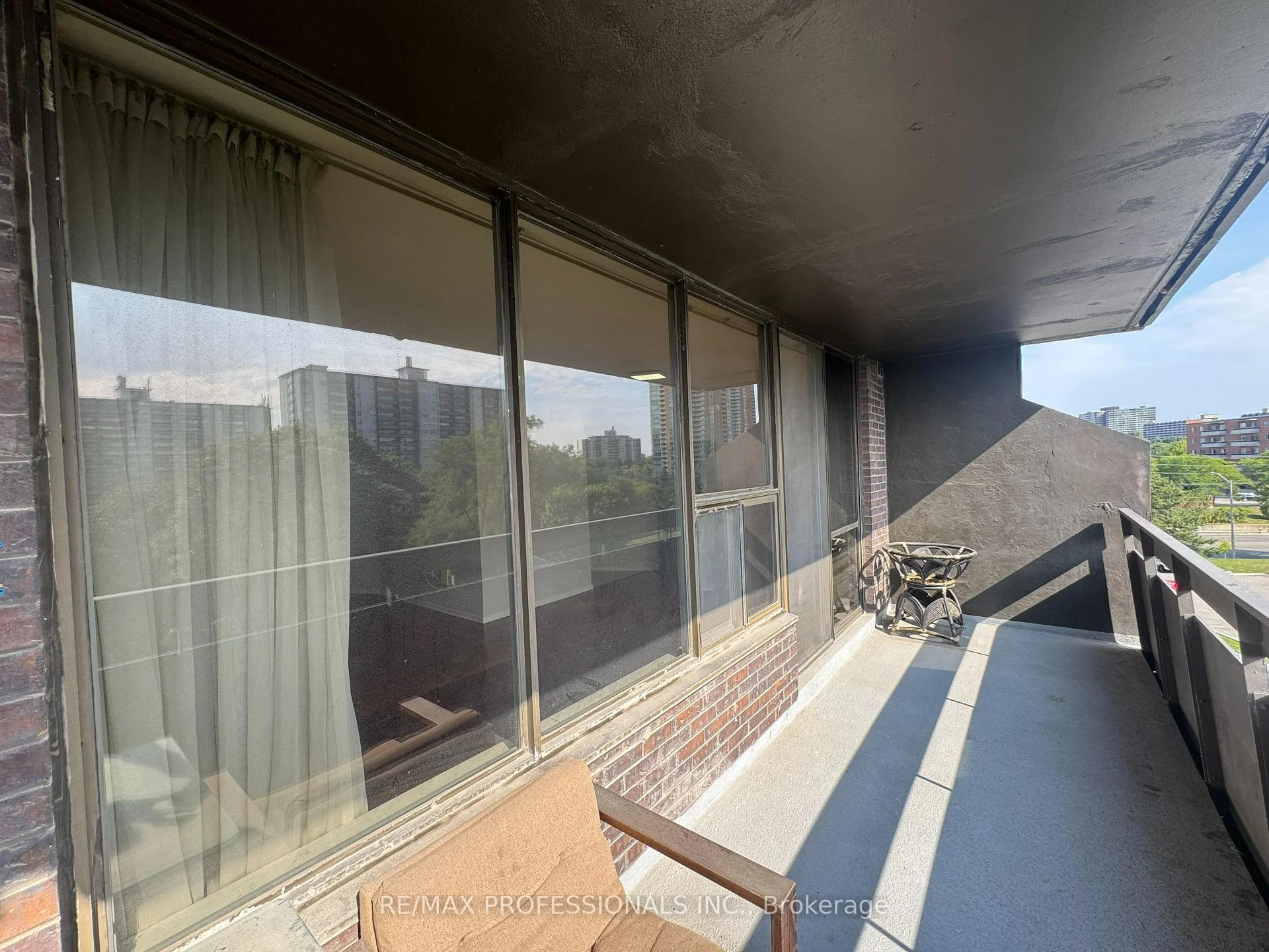 Photo 24 of Unit 602, 11 Wincott Drive, Etobicoke, Kingsview Village-The Westway — HOMEH