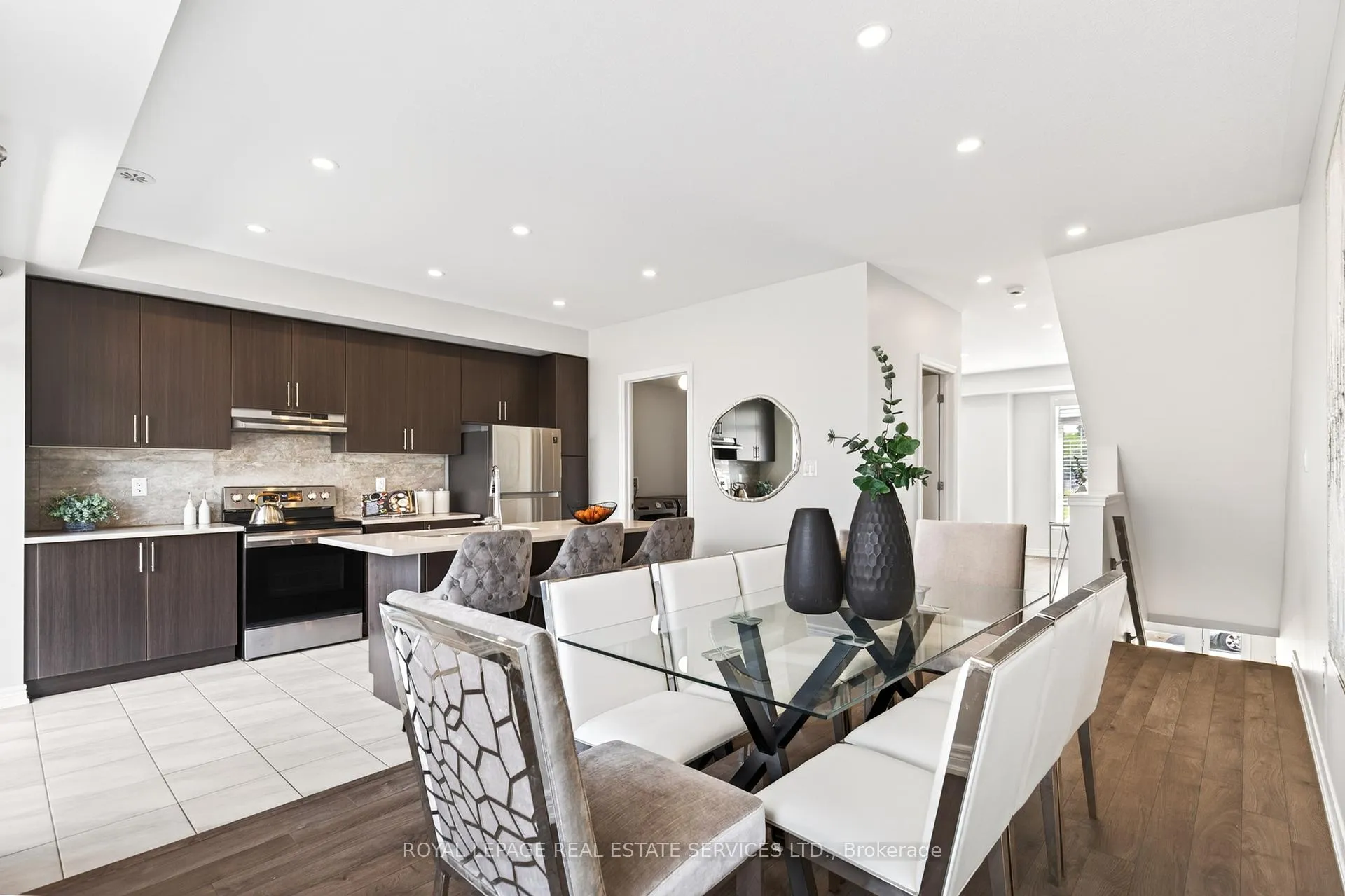 Photo 8 of 5 Canoe Lane, Hamilton, Vincent — HOMEH