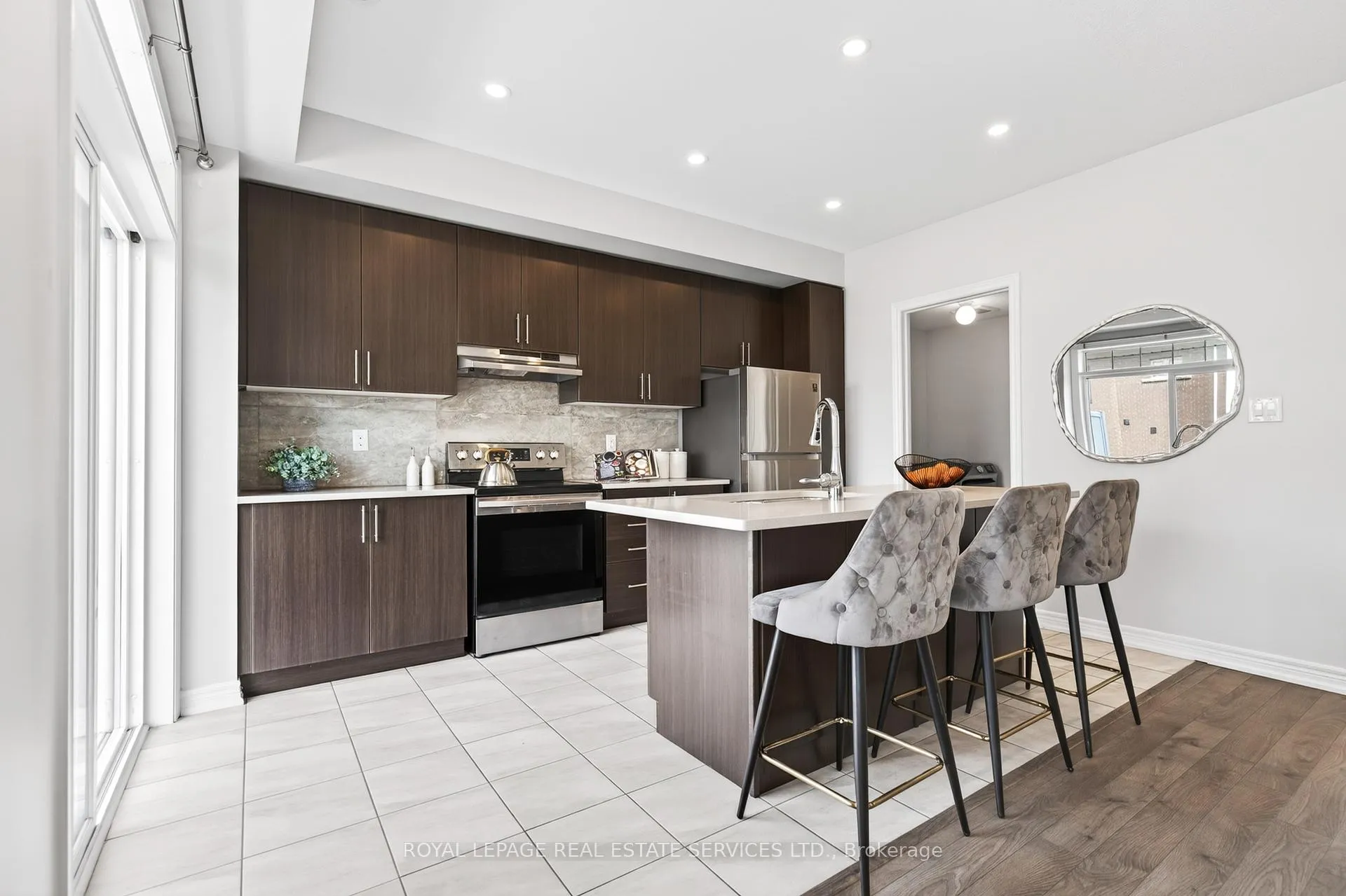 Photo 10 of 5 Canoe Lane, Hamilton, Vincent — HOMEH