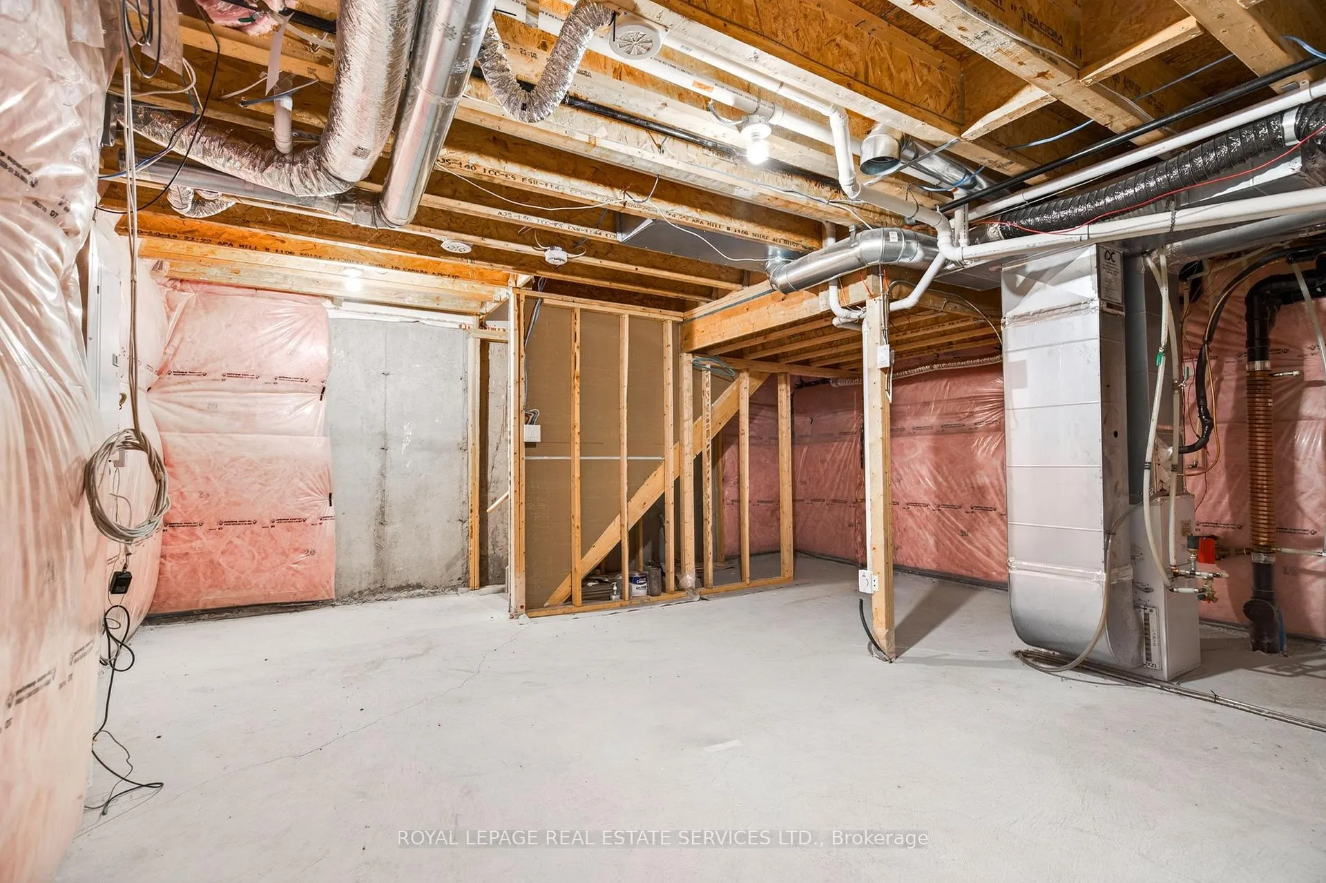 Photo 33 of 5 Canoe Lane, Hamilton, Vincent — HOMEH