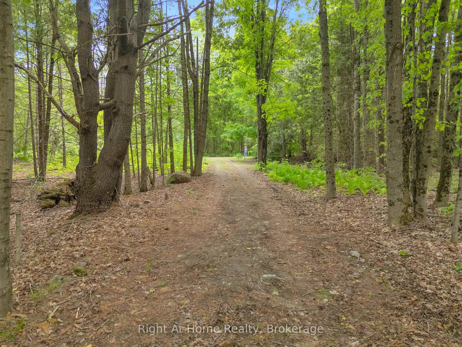 Photo 2 of 74 Talbot Road, Kawartha Lakes, Laxton/Digby/Longford — HOMEH