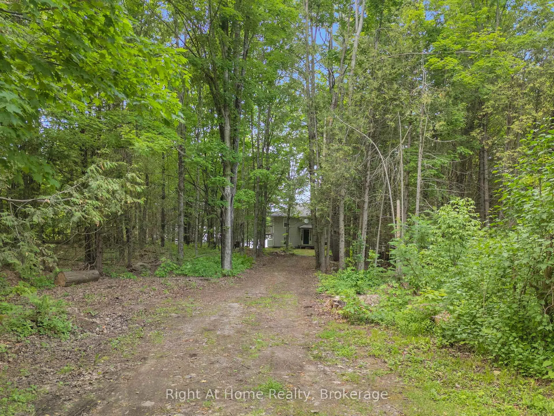 Photo 3 of 74 Talbot Road, Kawartha Lakes, Laxton/Digby/Longford — HOMEH