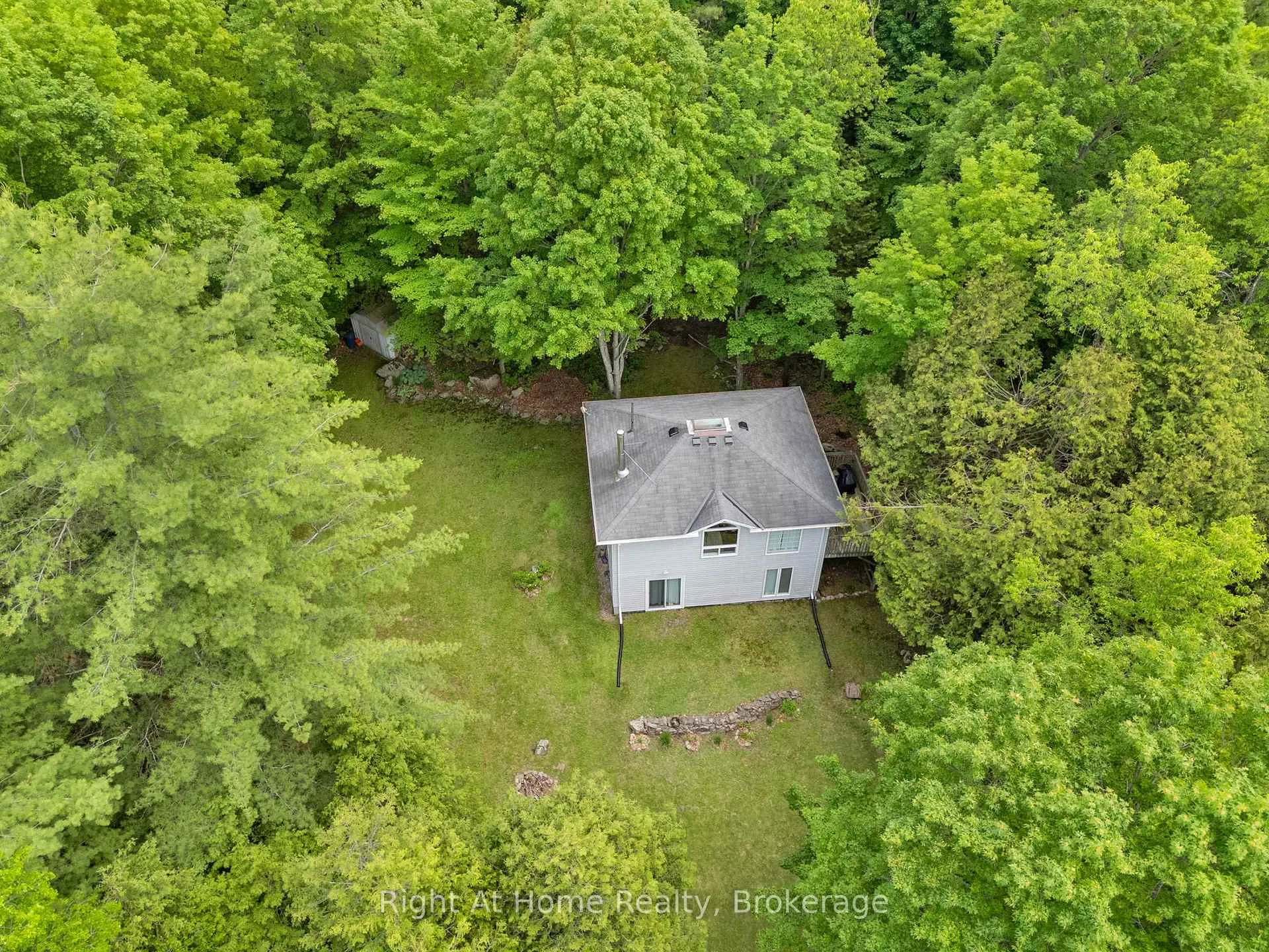 Photo 11 of 74 Talbot Road, Kawartha Lakes, Laxton/Digby/Longford — HOMEH