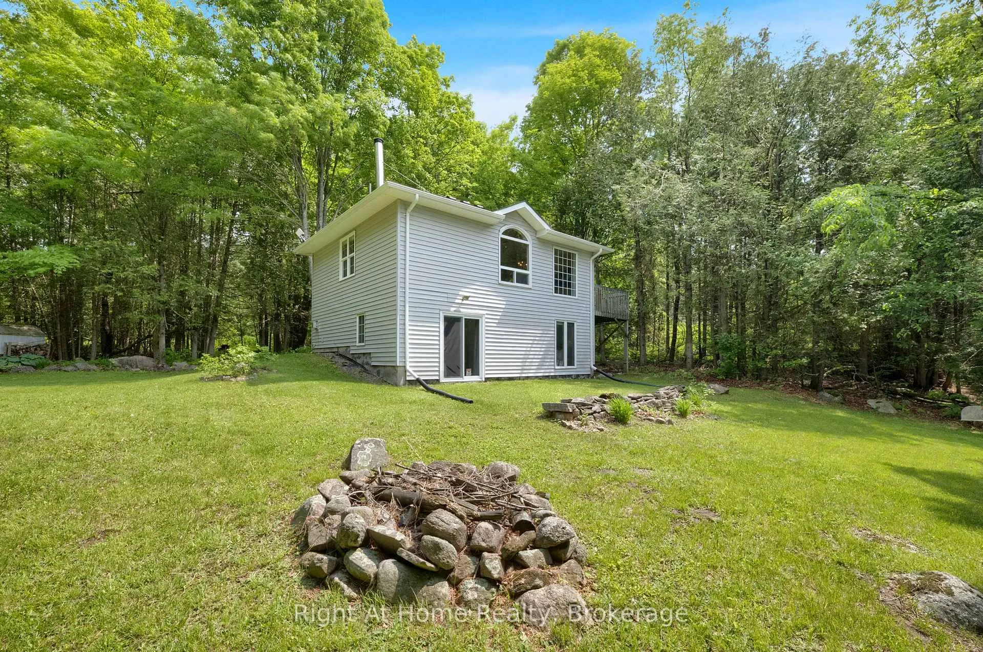 Photo 15 of 74 Talbot Road, Kawartha Lakes, Laxton/Digby/Longford — HOMEH
