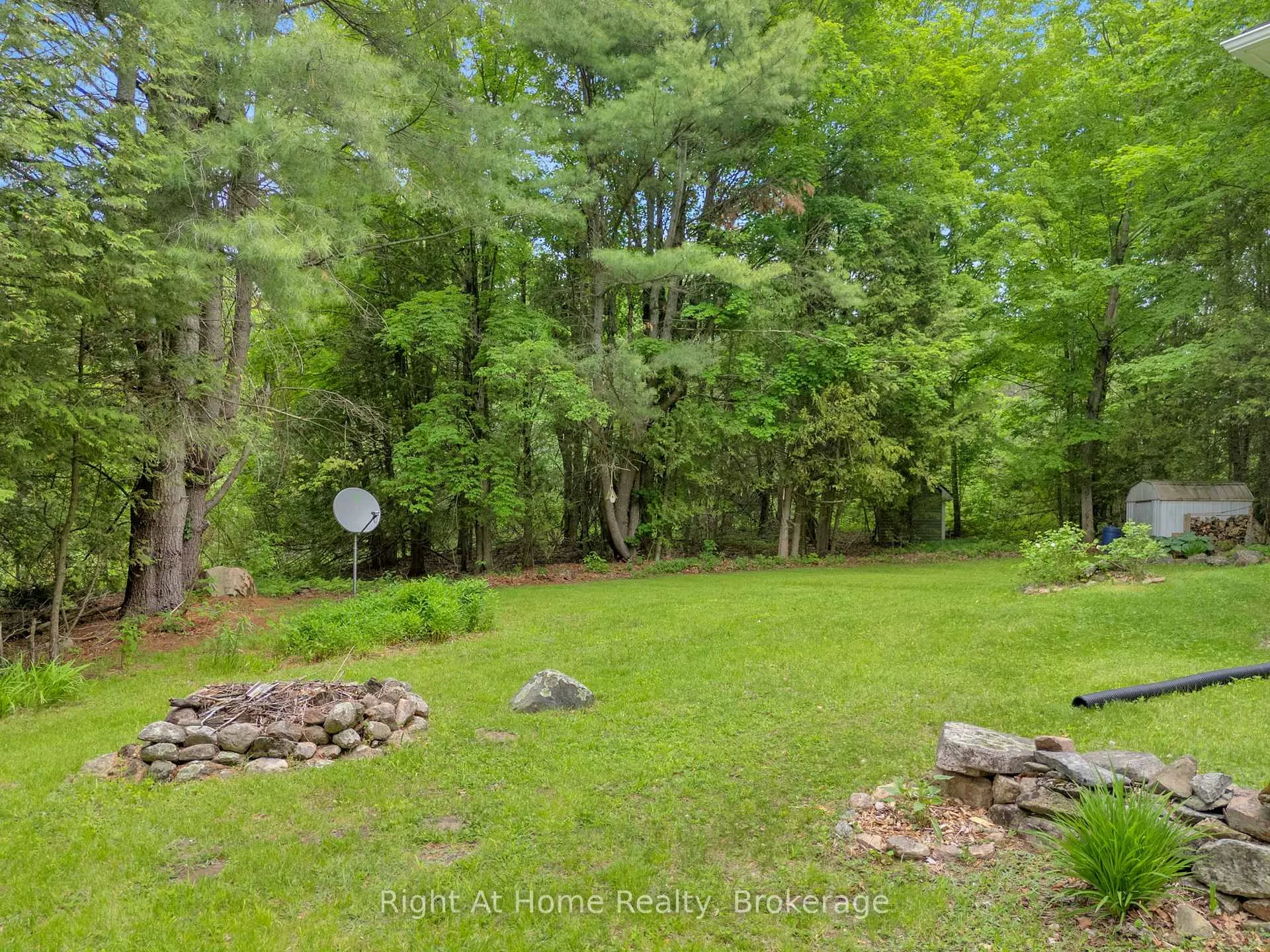 Photo 16 of 74 Talbot Road, Kawartha Lakes, Laxton/Digby/Longford — HOMEH