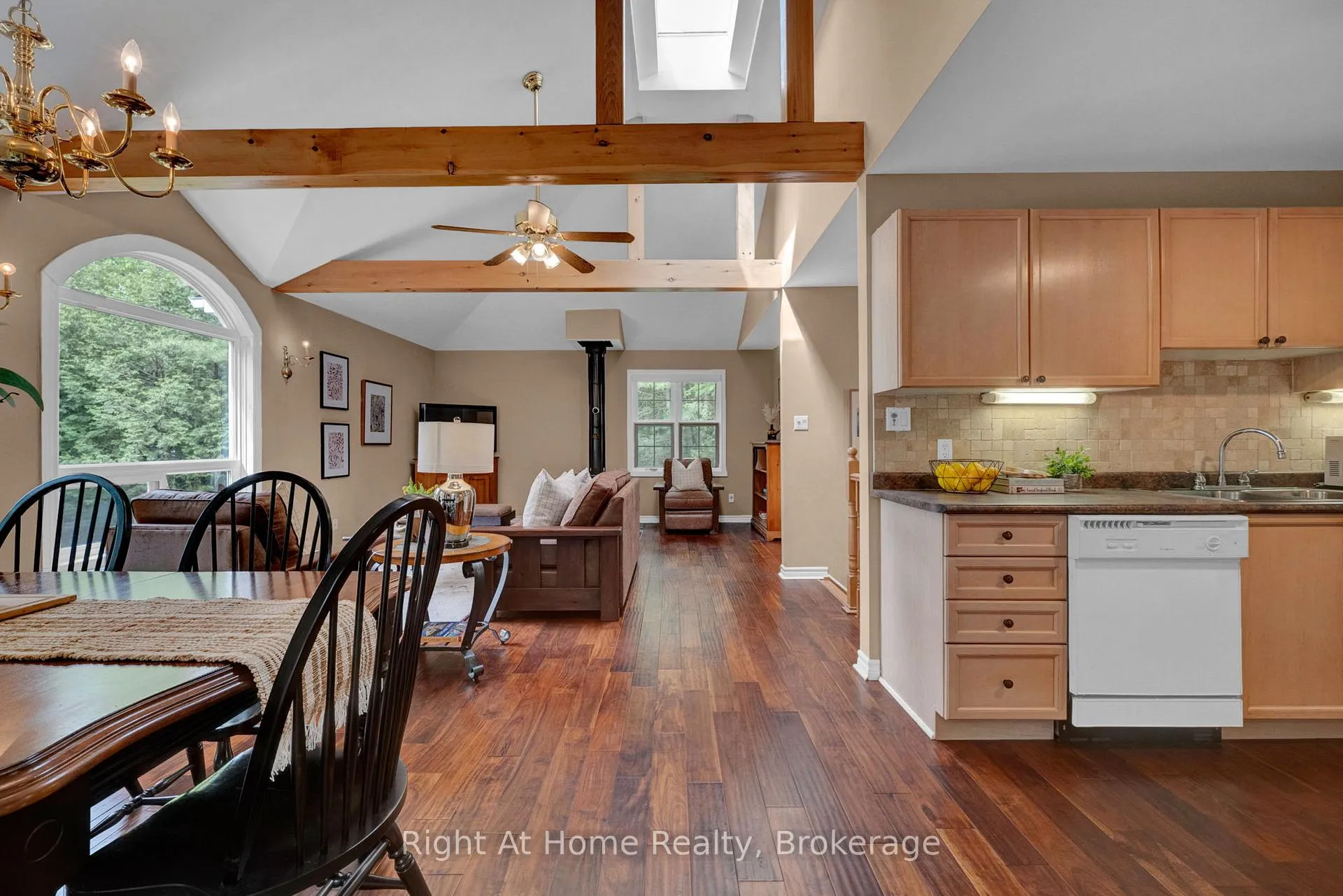 Photo 36 of 74 Talbot Road, Kawartha Lakes, Laxton/Digby/Longford — HOMEH
