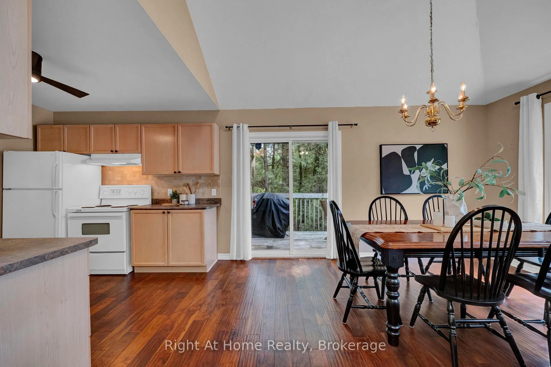 Photo 39 of 74 Talbot Road, Kawartha Lakes, Laxton/Digby/Longford — HOMEH