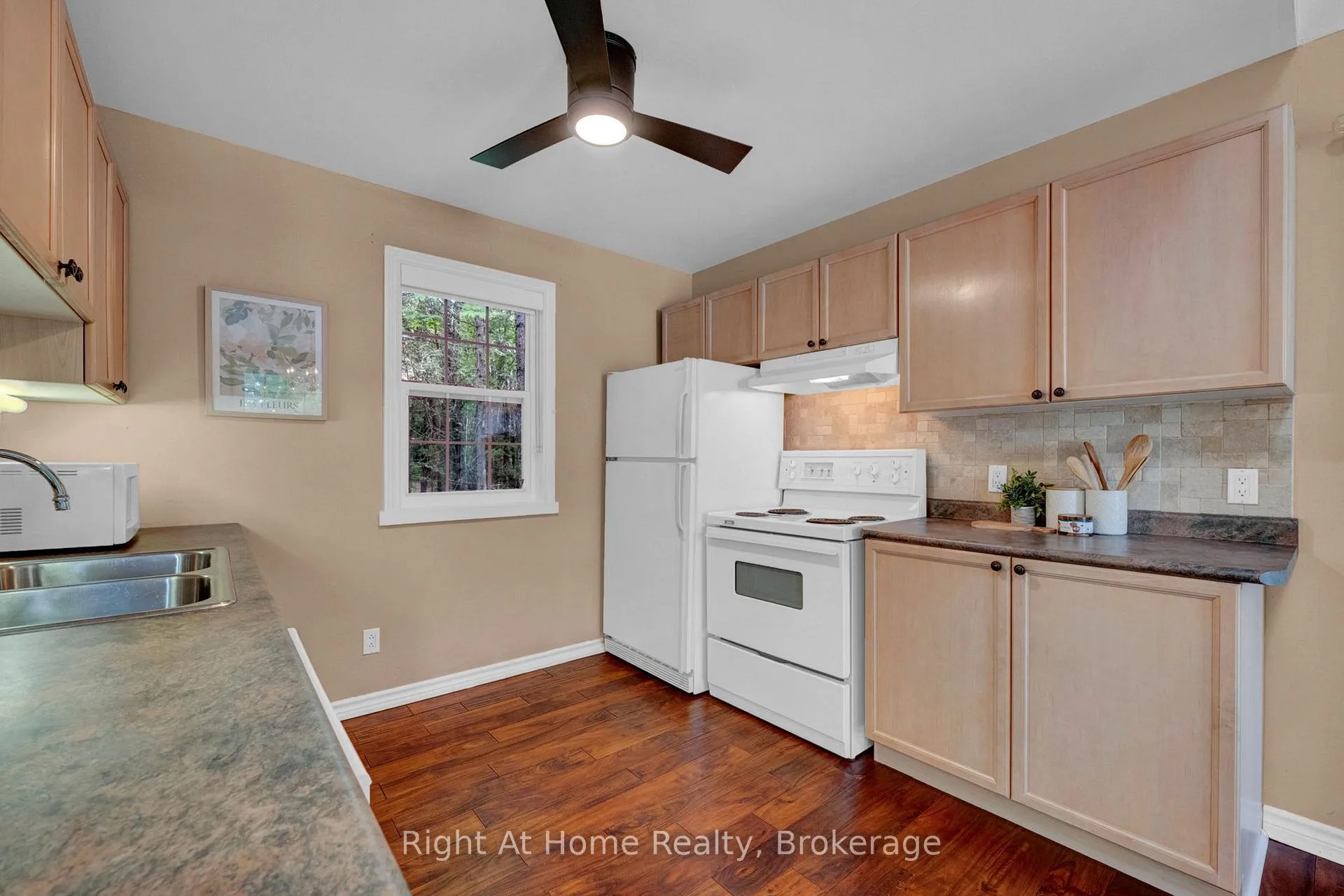 Photo 44 of 74 Talbot Road, Kawartha Lakes, Laxton/Digby/Longford — HOMEH