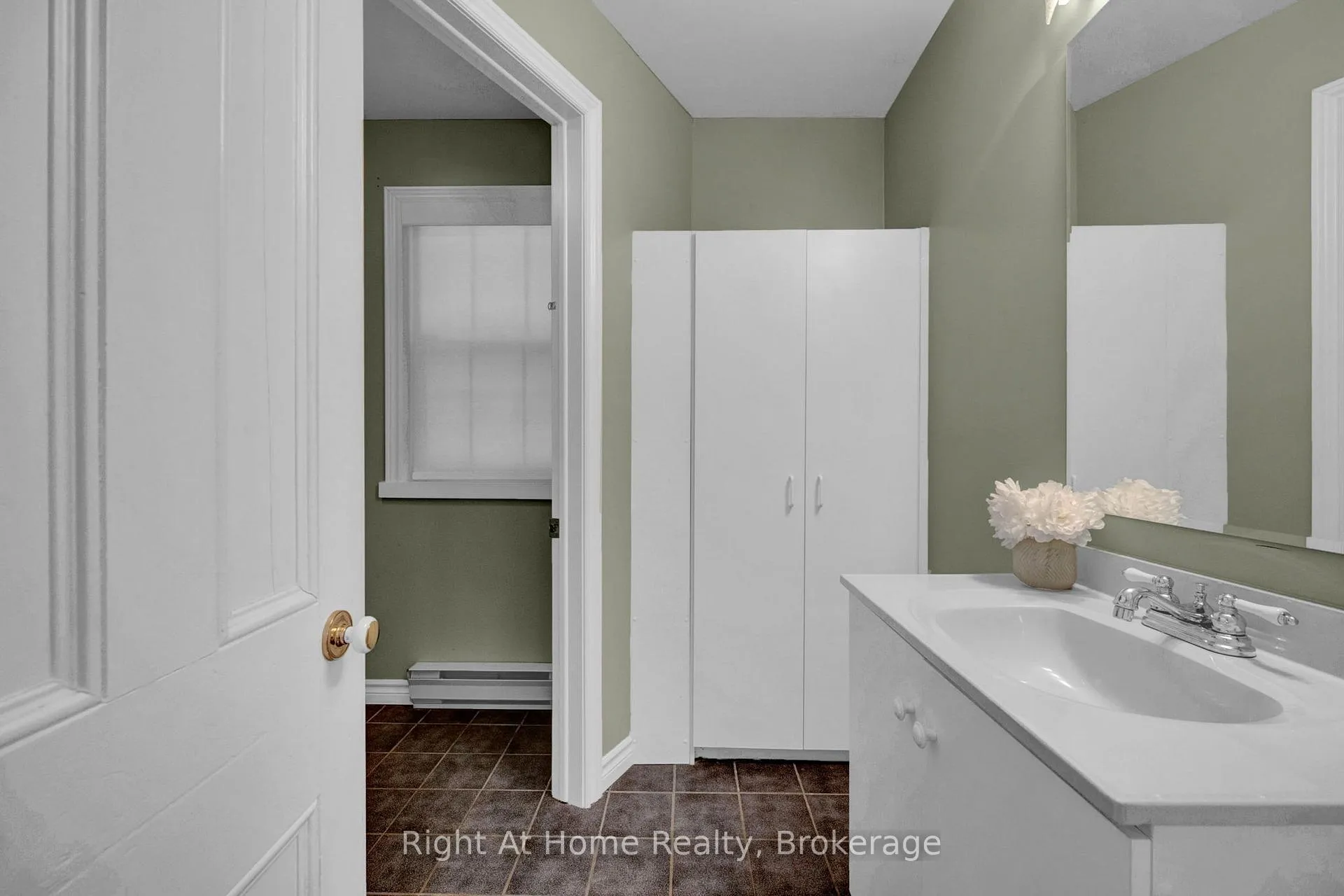 Photo 45 of 74 Talbot Road, Kawartha Lakes, Laxton/Digby/Longford — HOMEH