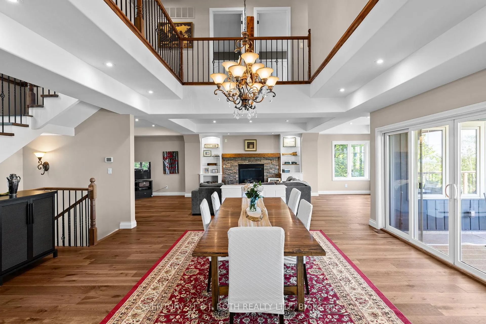 Photo 10 of 7 Pine Point, Oro-Medonte, Horseshoe Valley — HOMEH