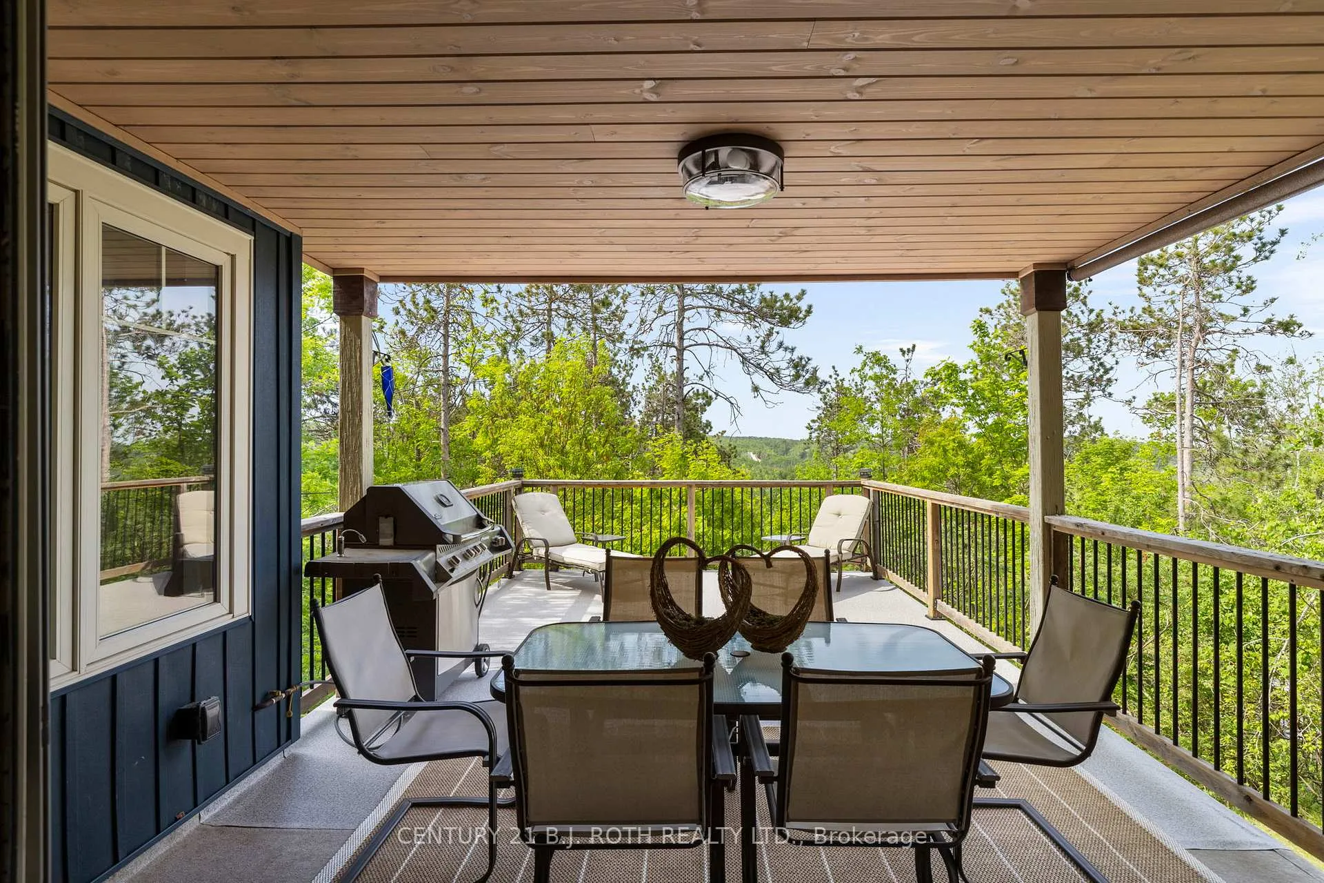 Photo 16 of 7 Pine Point, Oro-Medonte, Horseshoe Valley — HOMEH