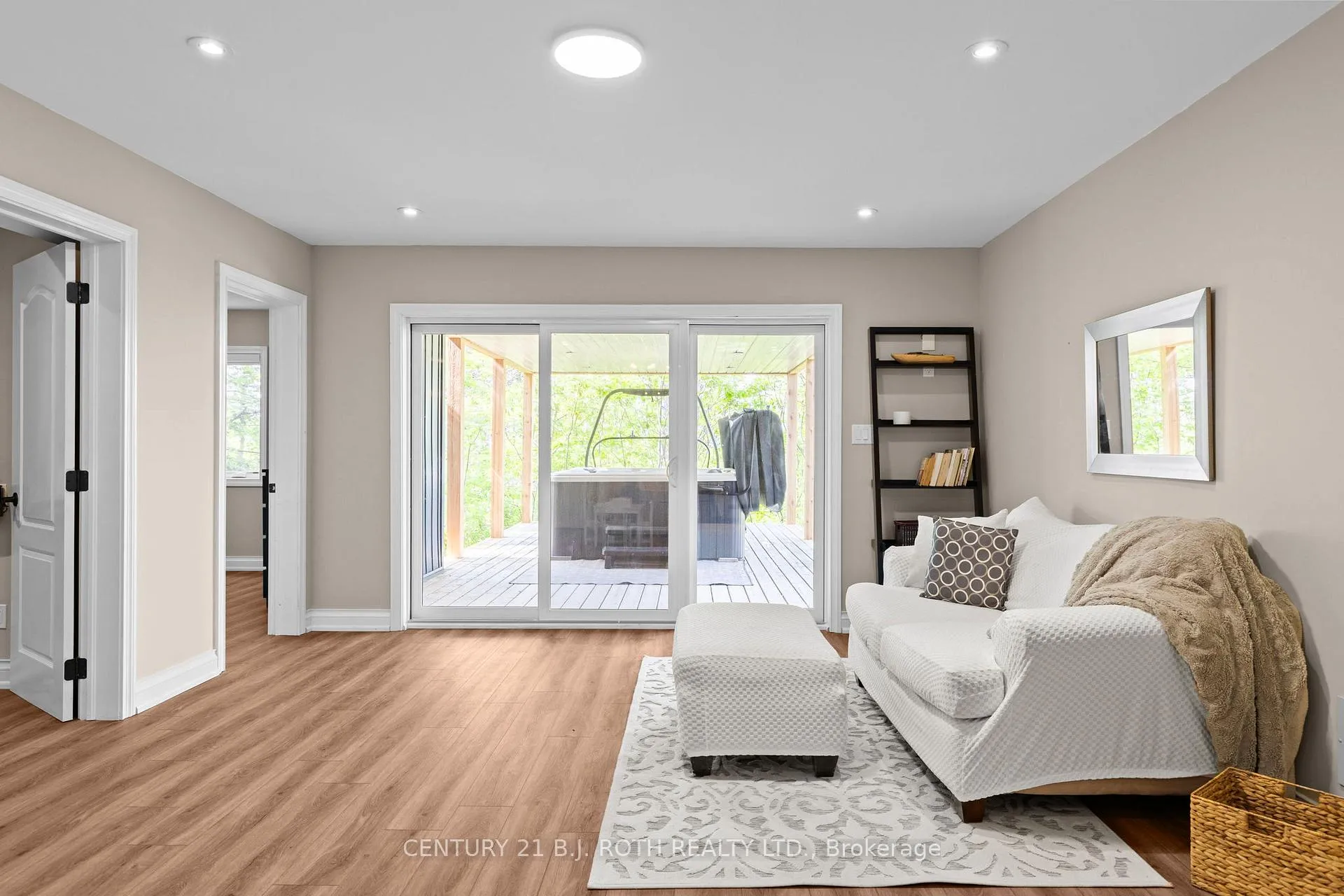 Photo 30 of 7 Pine Point, Oro-Medonte, Horseshoe Valley — HOMEH