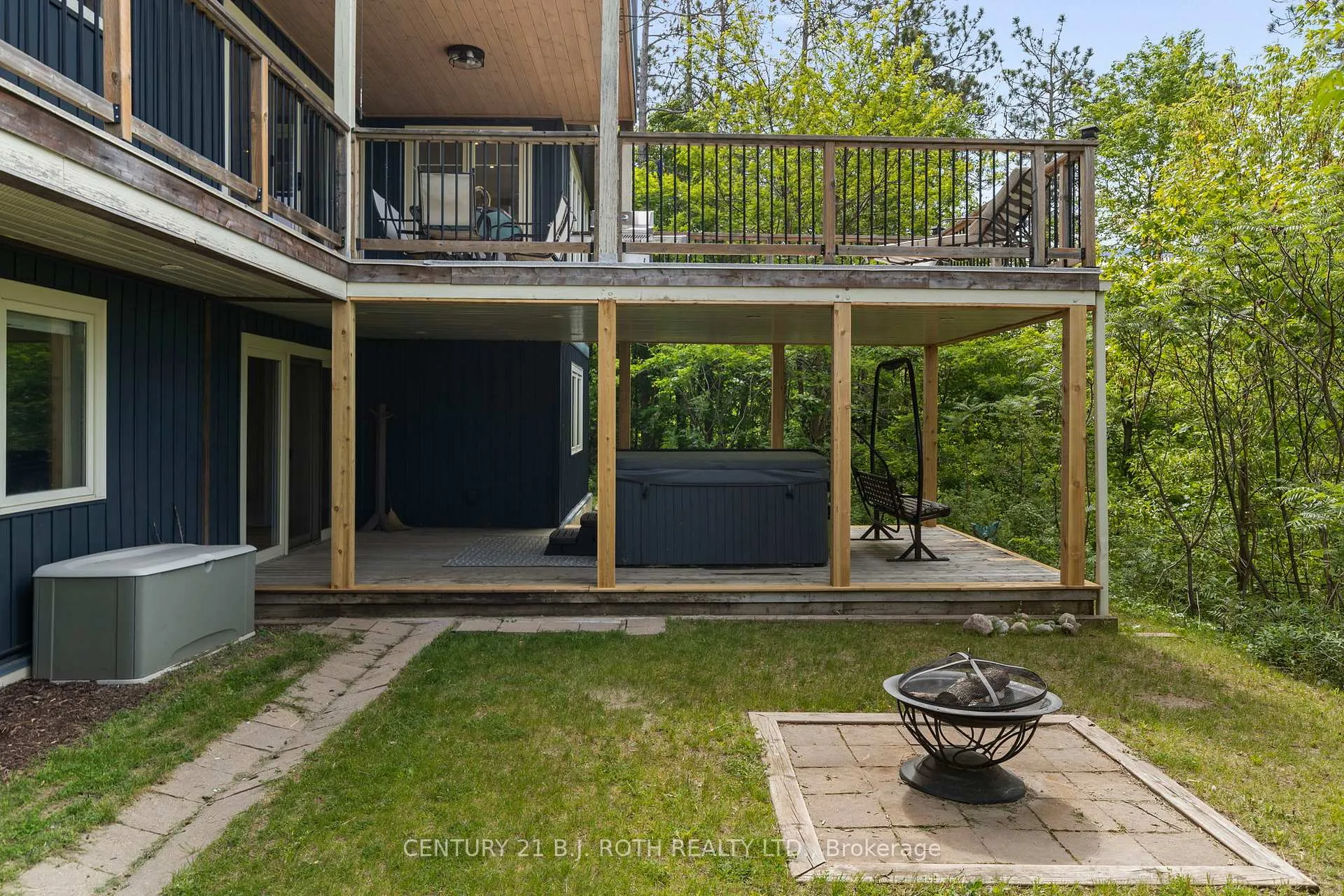 Photo 37 of 7 Pine Point, Oro-Medonte, Horseshoe Valley — HOMEH