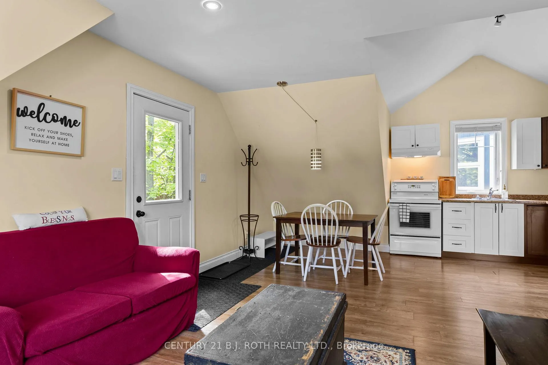 Photo 41 of 7 Pine Point, Oro-Medonte, Horseshoe Valley — HOMEH