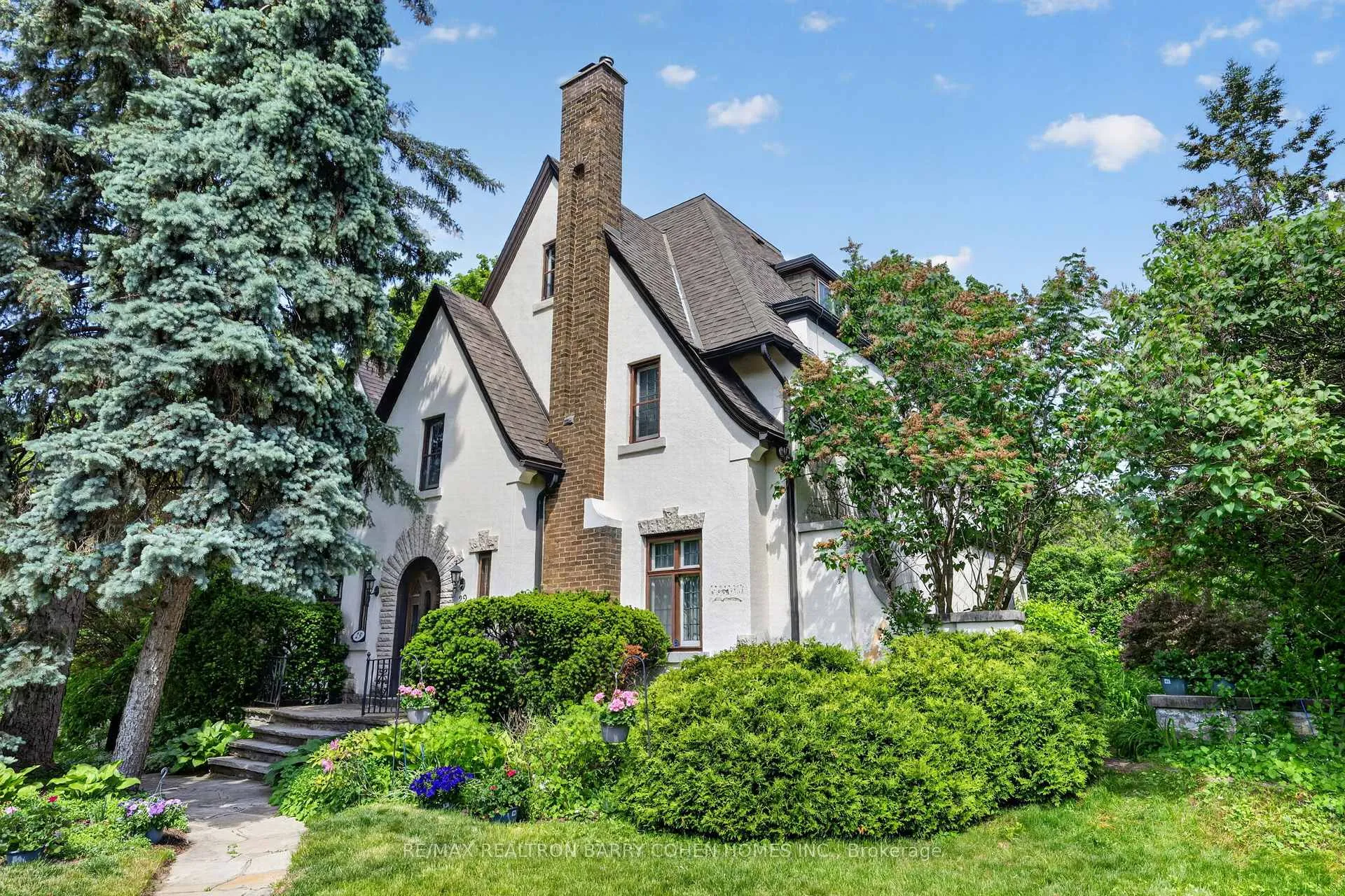 Photo 1 of 29 Strathgowan Crescent, Toronto, Lawrence Park South — HOMEH
